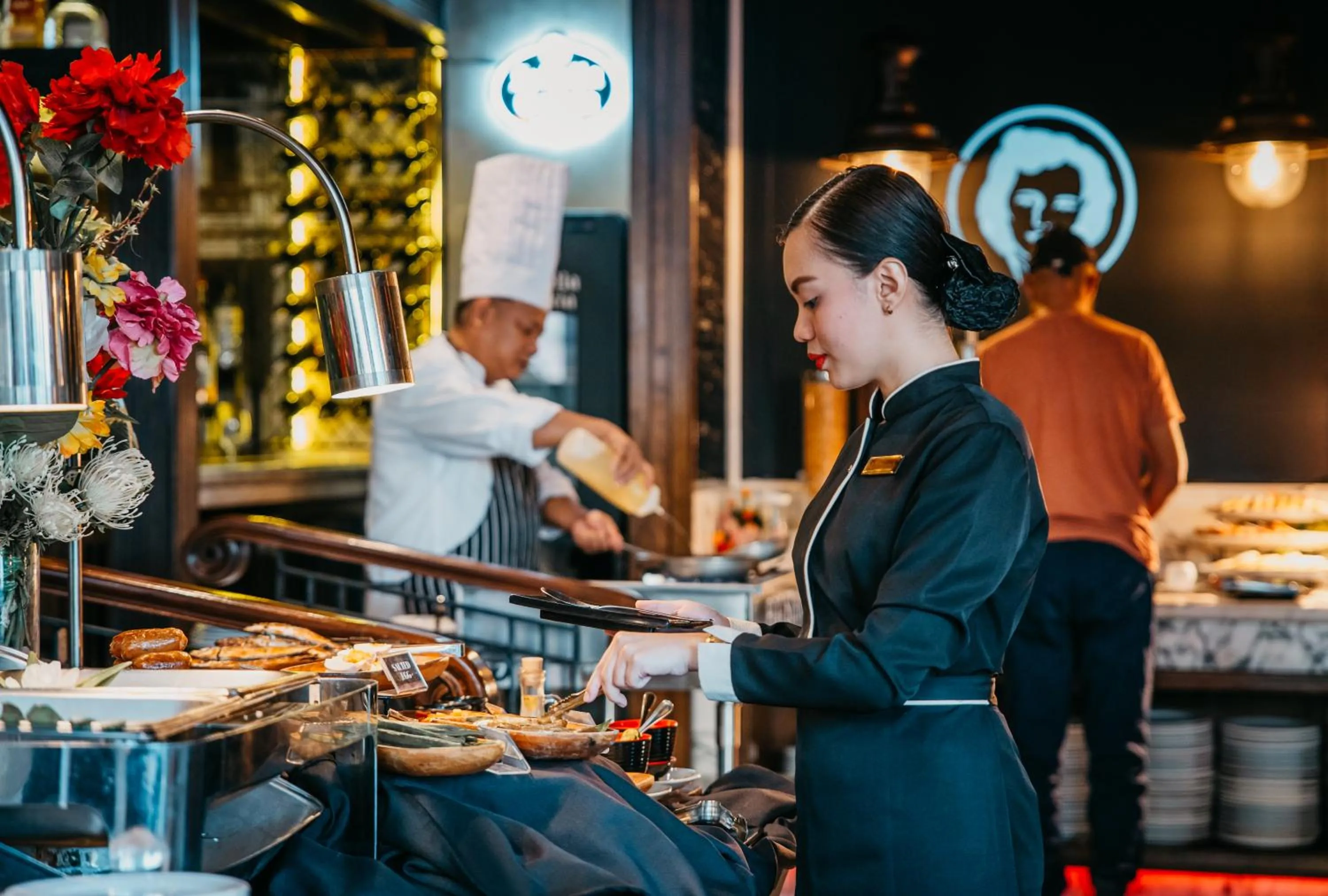 Breakfast in 1898 Hotel Colonia En Las Filipinas