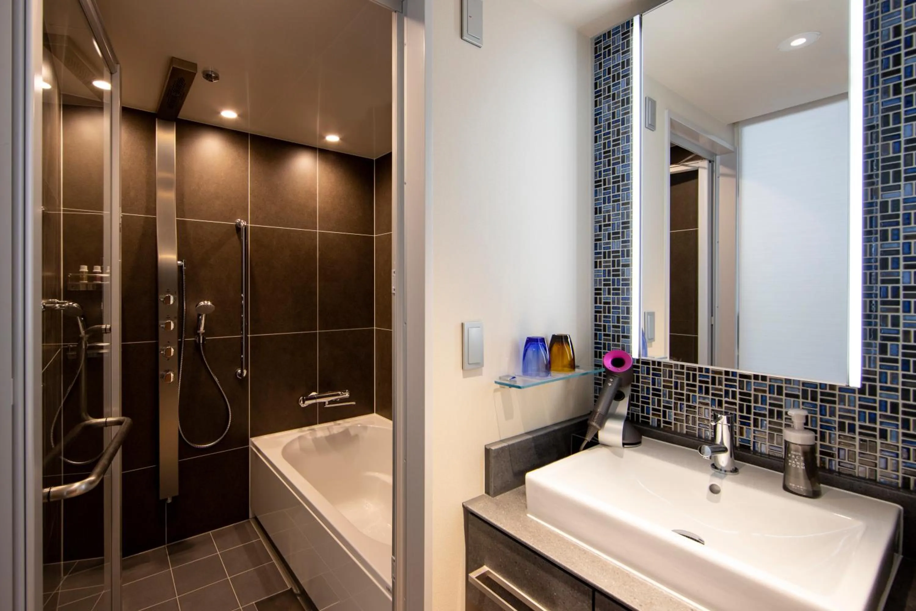 Bathroom in karaksa hotel premier Tokyo Ginza