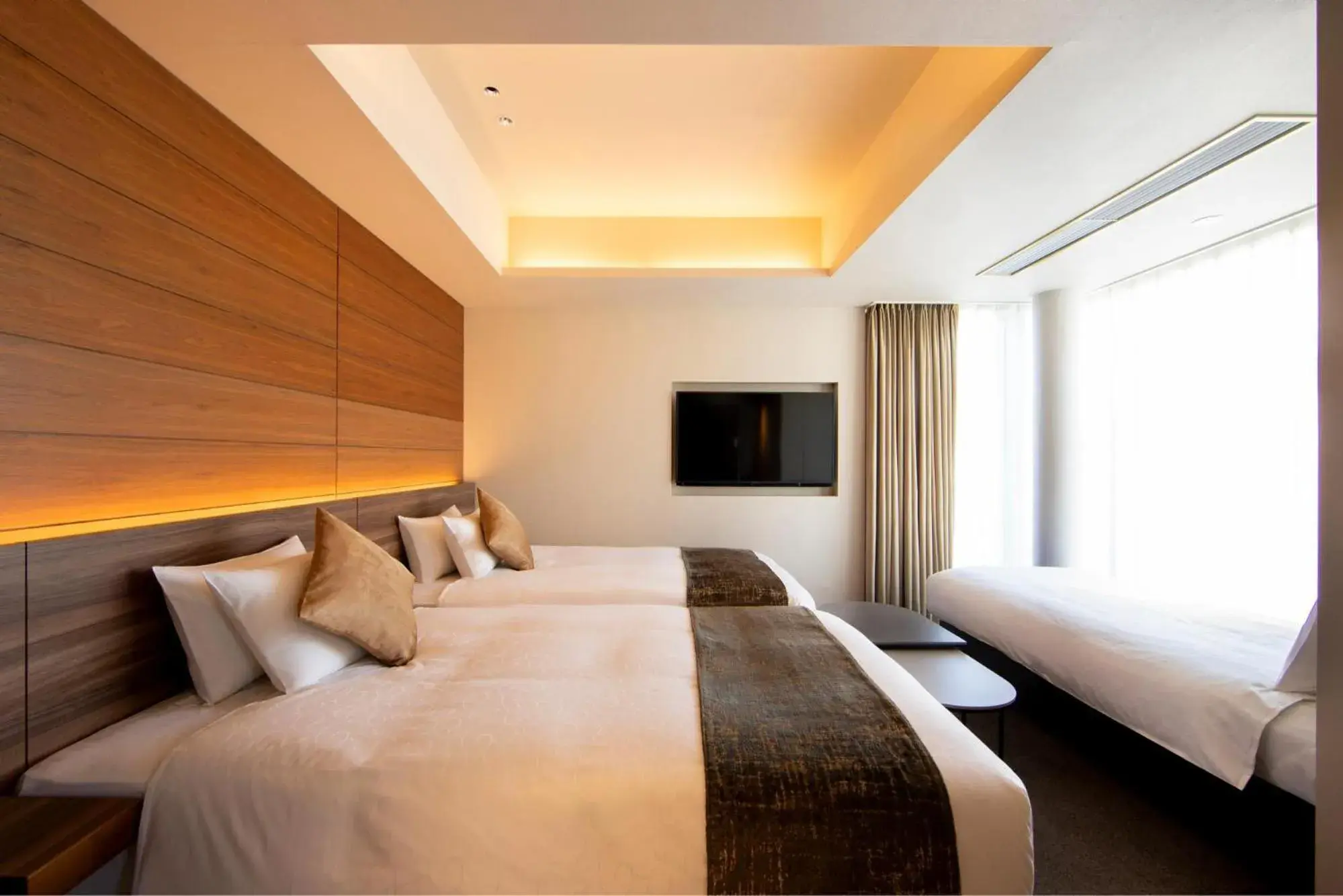 Photo of the whole room, Bed in karaksa hotel premier Tokyo Ginza Photo of the whole room, Bed in karaksa hotel premier Tokyo Ginza