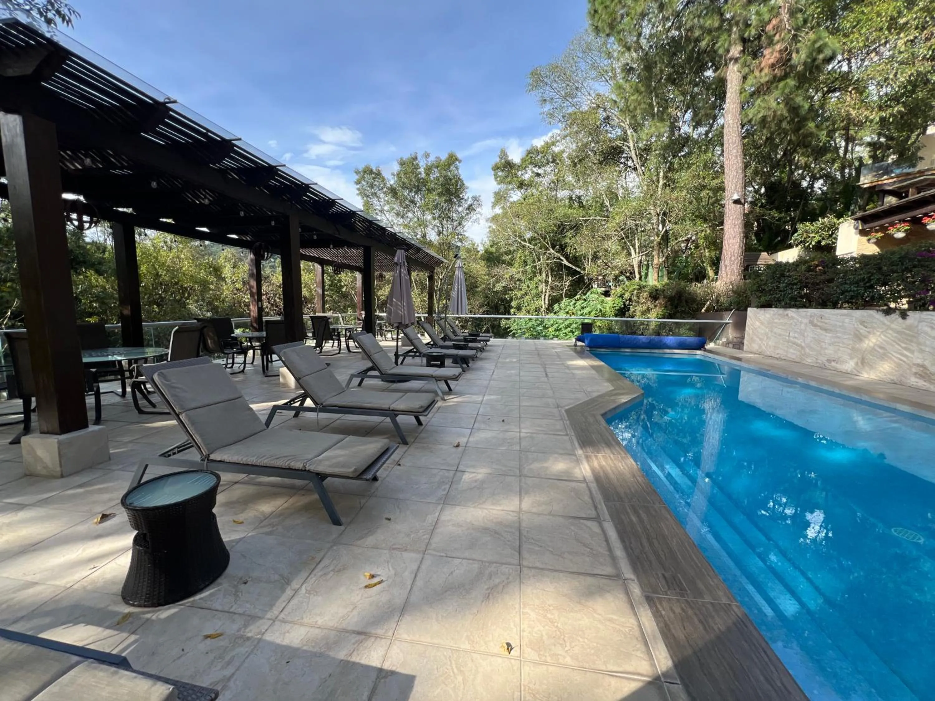Swimming pool in Loto Azul Resort & Spa
