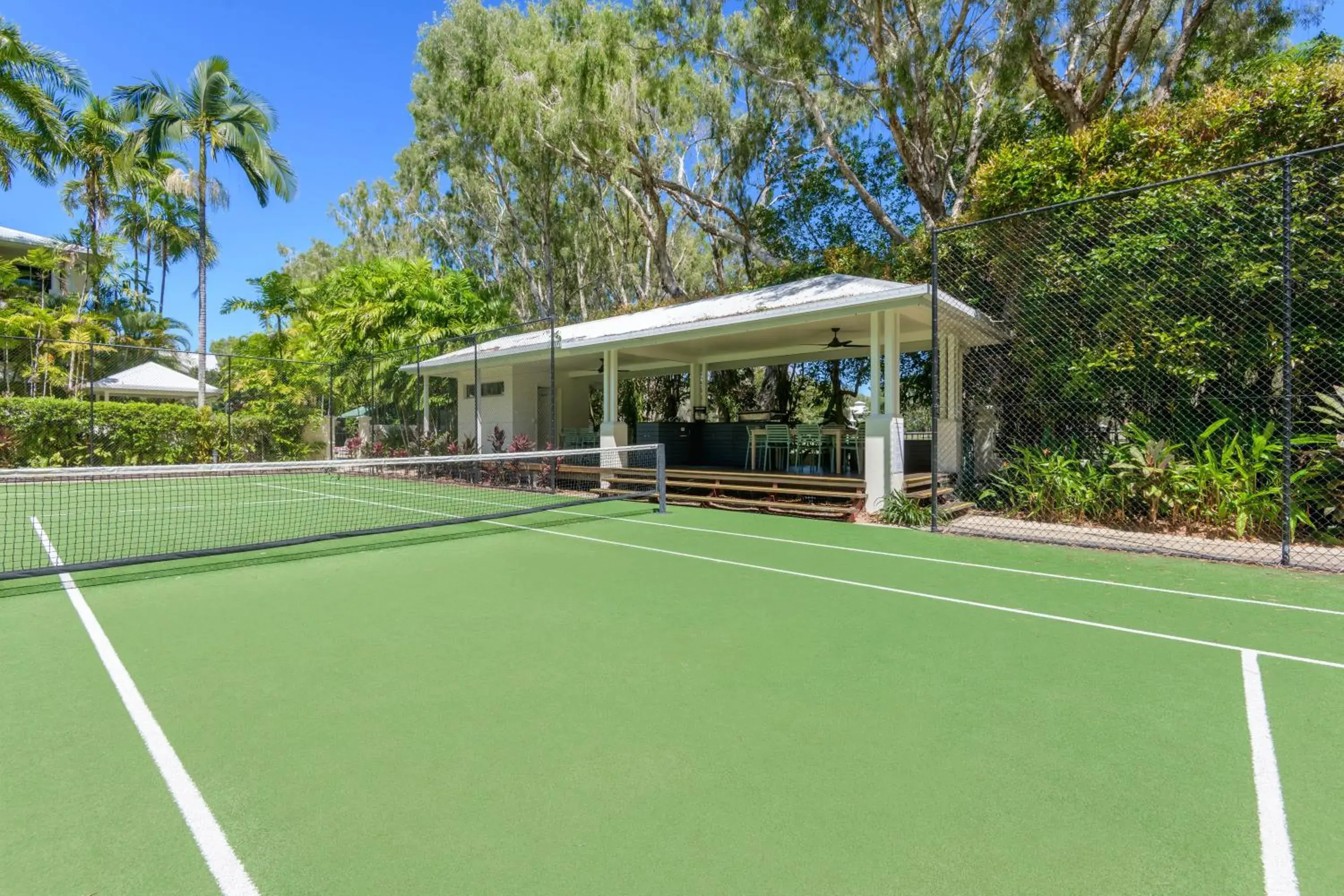 Mandalay Luxury Beachfront Apartments Mandalay Luxury Beachfront Apartments