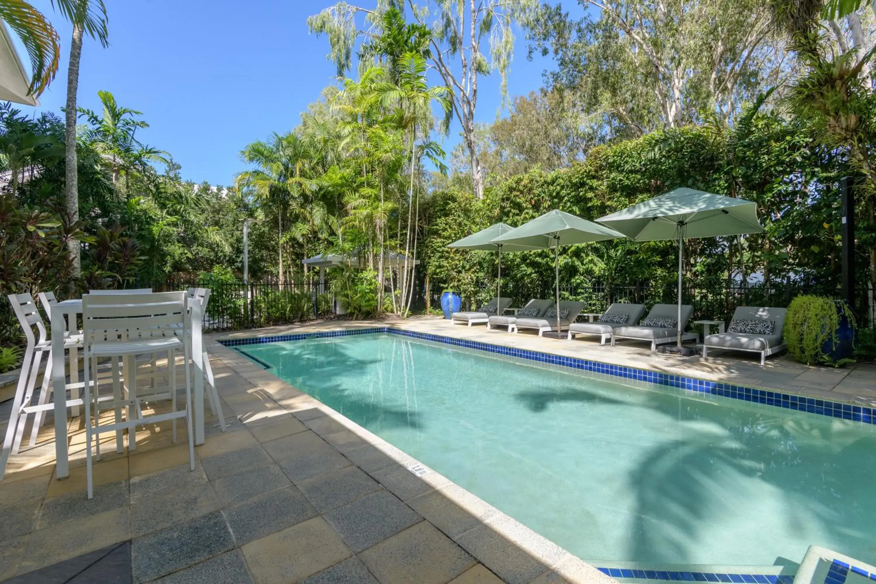 Pool view in Mandalay Luxury Beachfront Apartments Pool view in Mandalay Luxury Beachfront Apartments