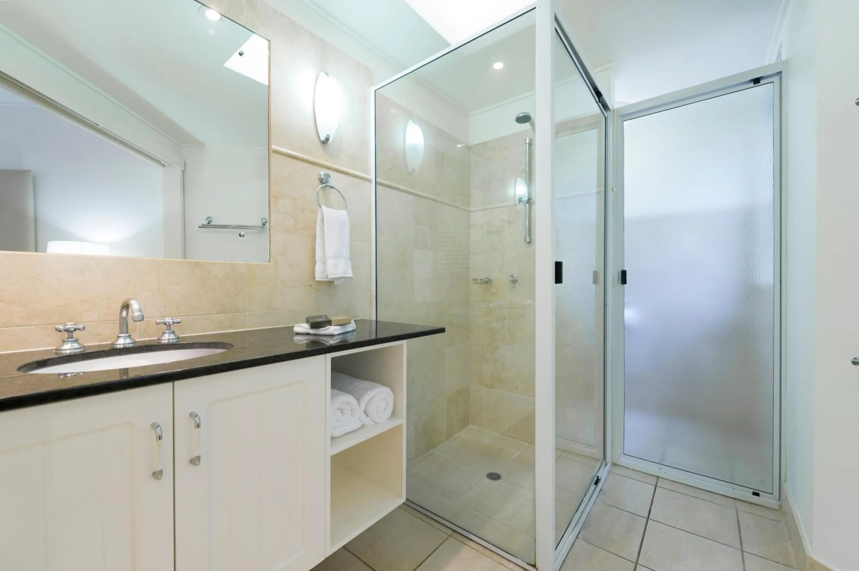 Bathroom in Mandalay Luxury Beachfront Apartments
