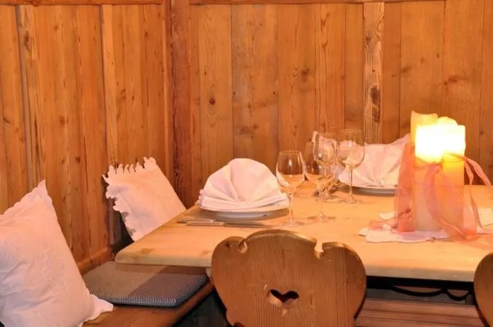 Dining area in Hotel Ansitz Kandelburg