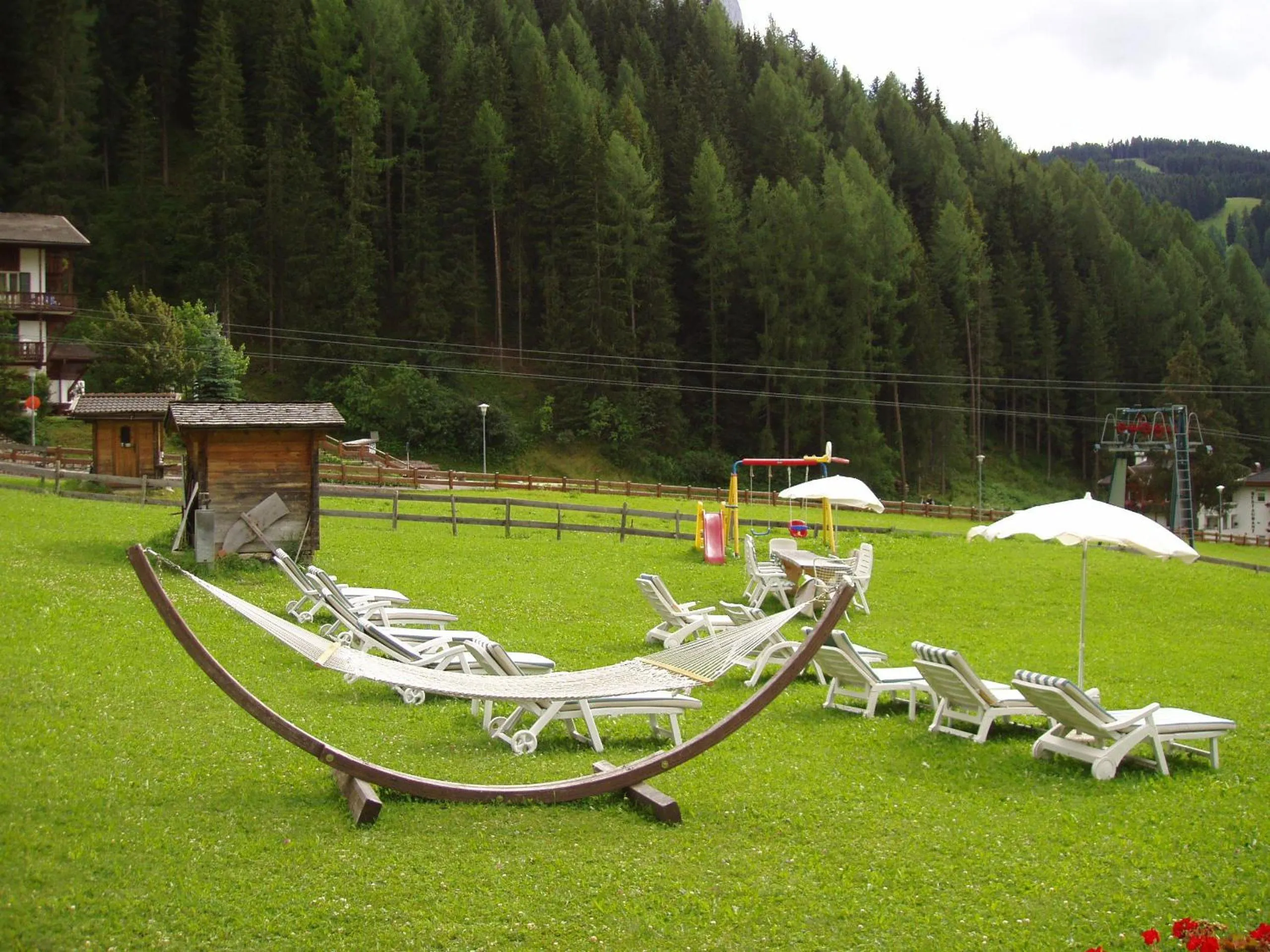 Garden in Hotel Alaska