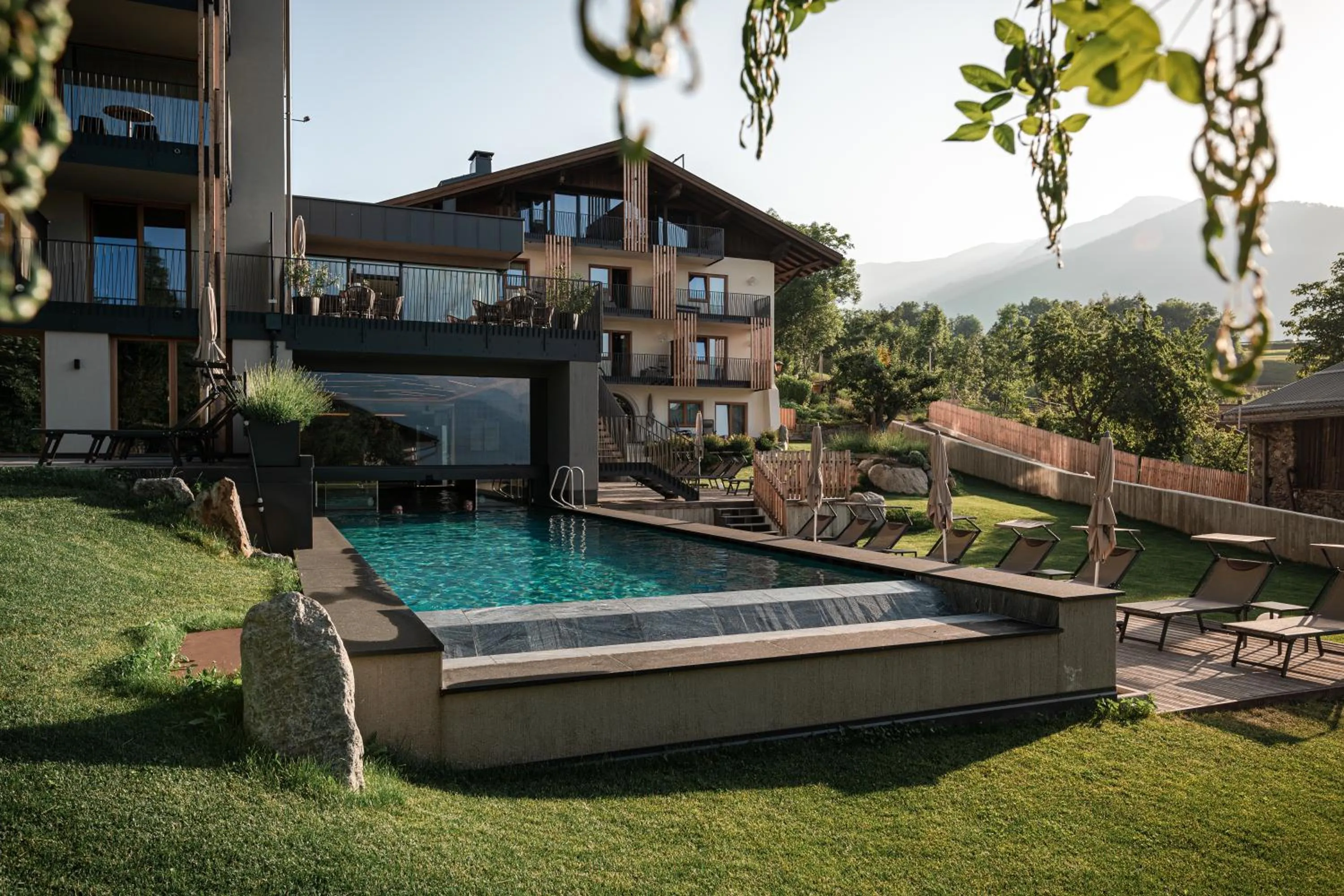 Property building in Maraias - Luxury Suites & Apartments