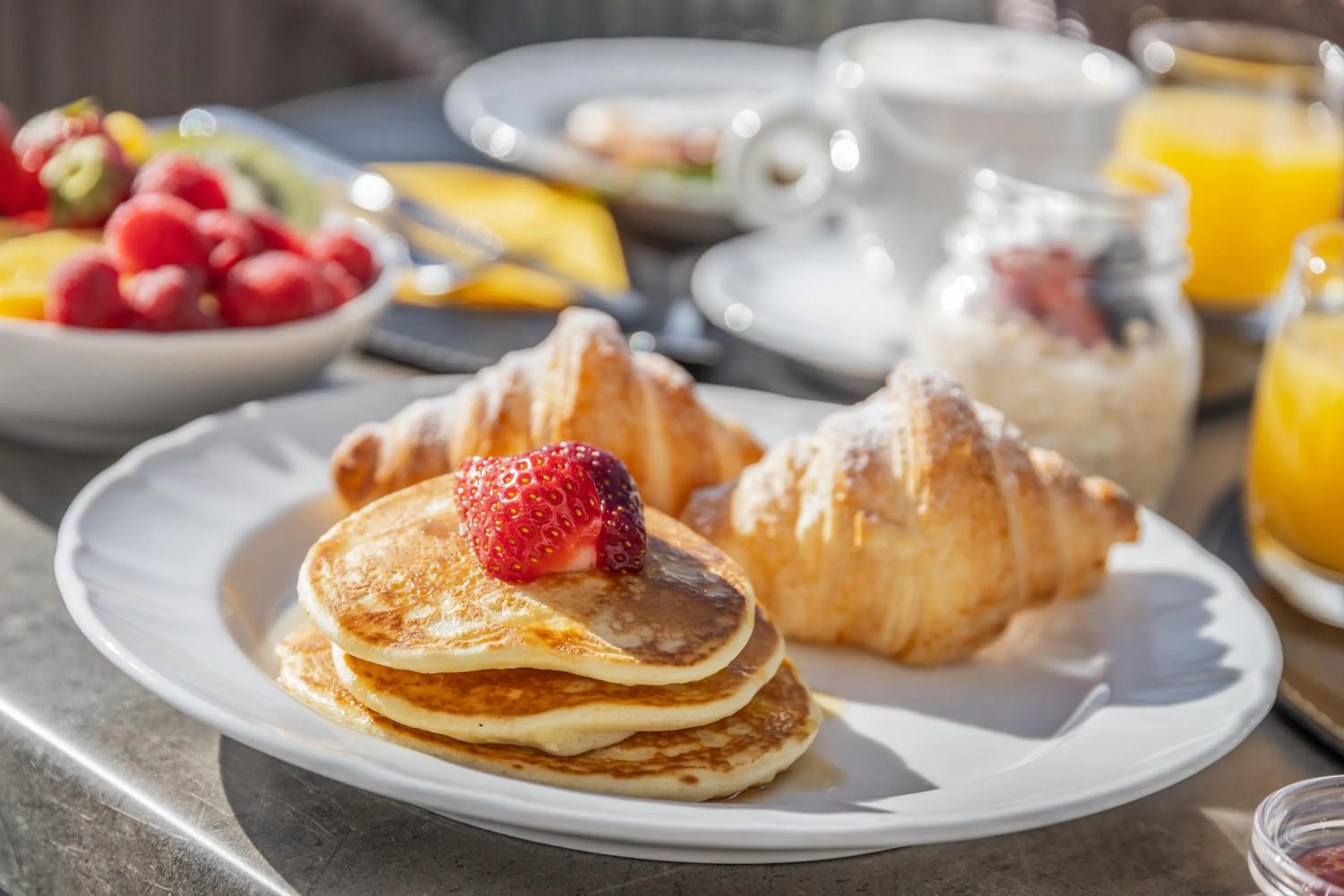 Breakfast in Maraias - Luxury Suites & Apartments