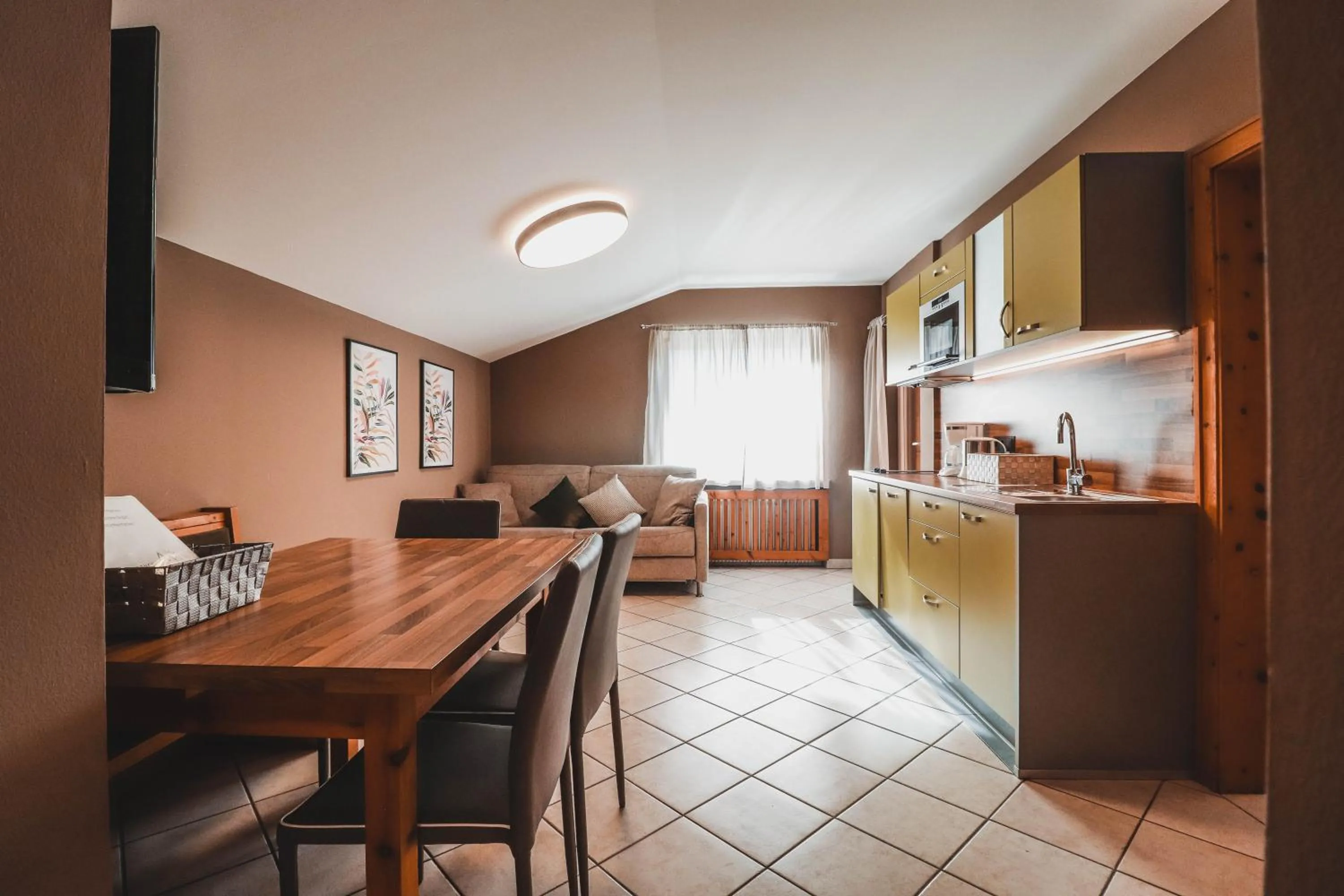 Staff in Residence Montani