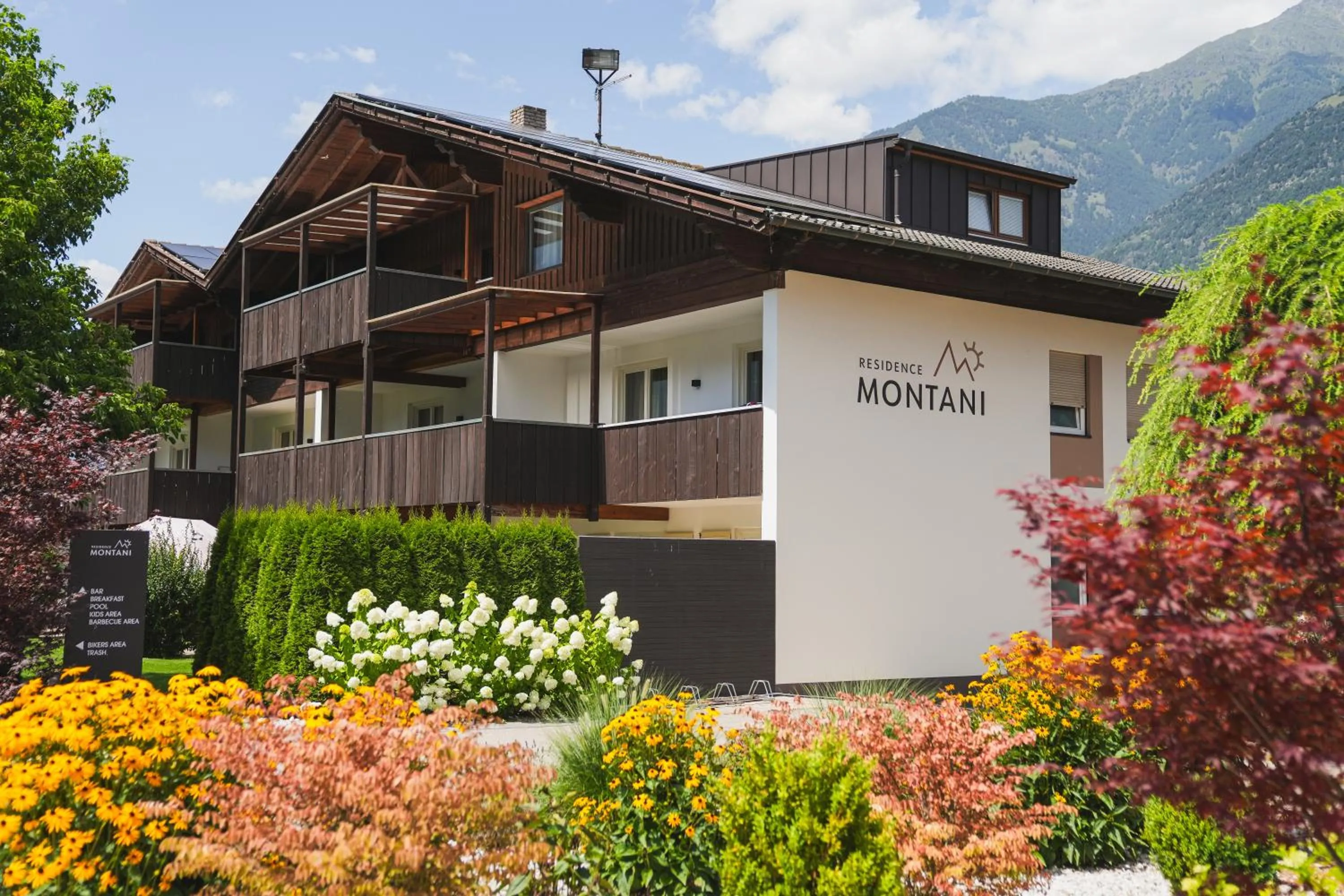 Property building in Residence Montani