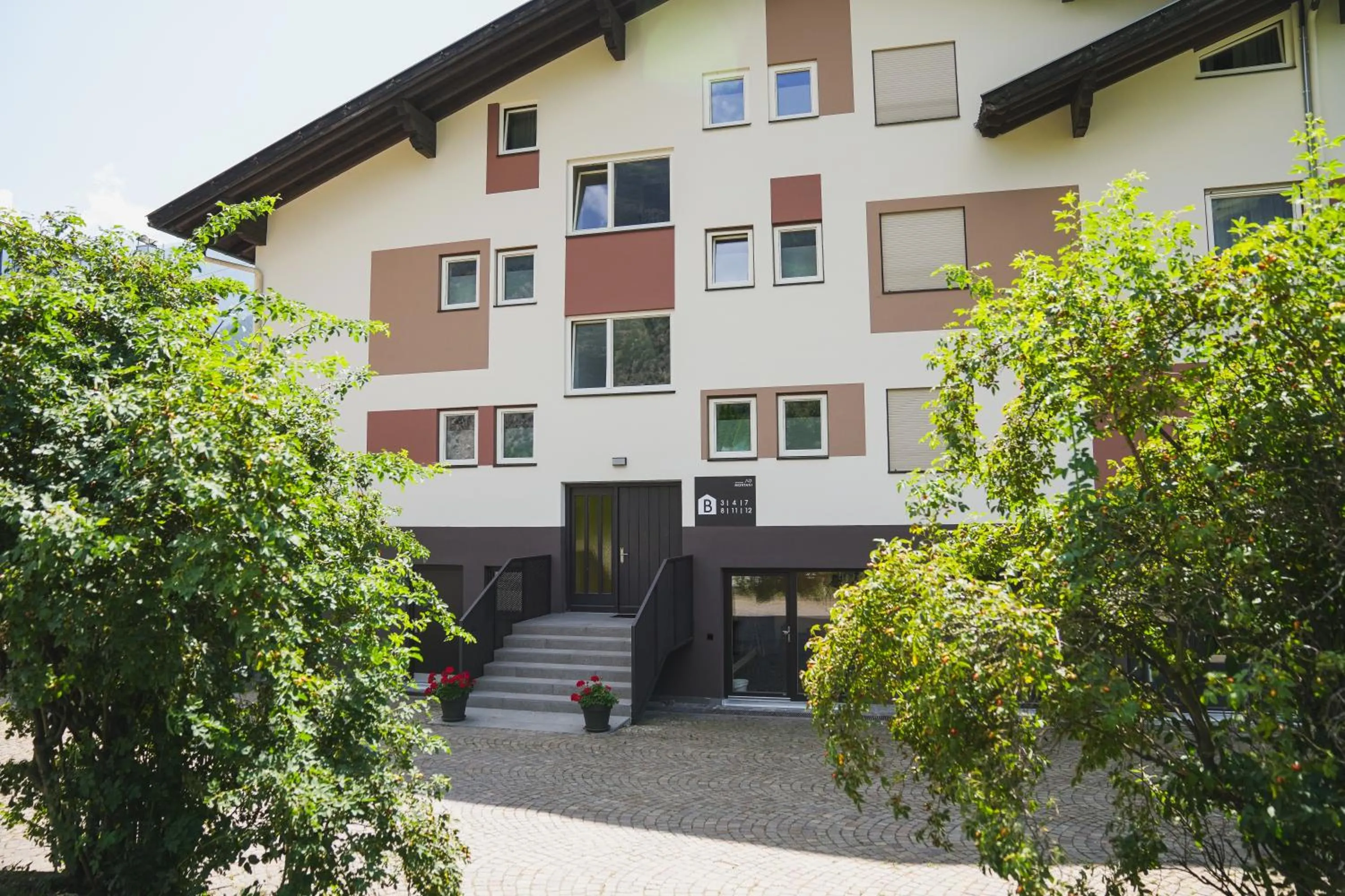 Property building in Residence Montani