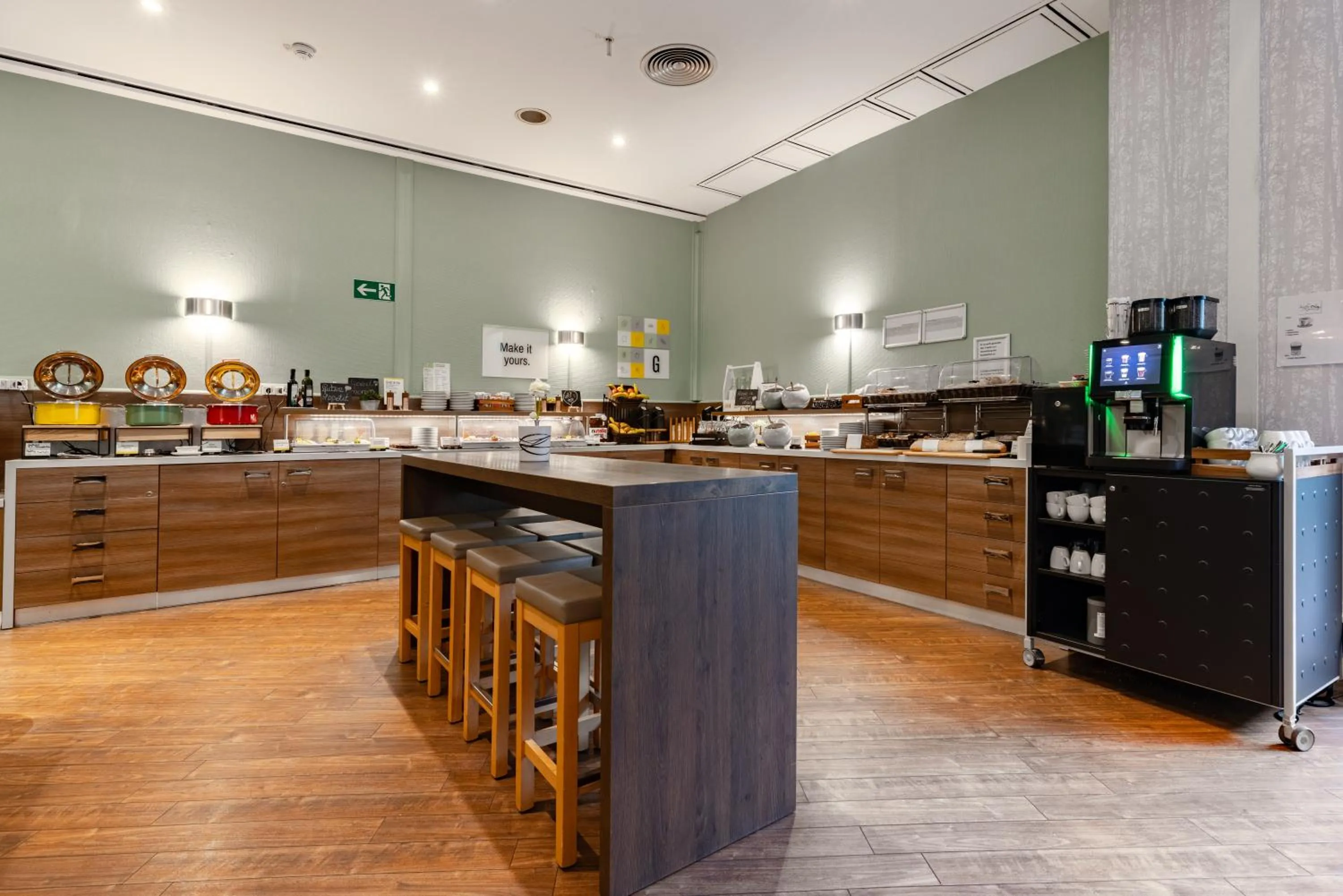 Buffet breakfast in Garner Hotel Dusseldorf - Main Station by IHG