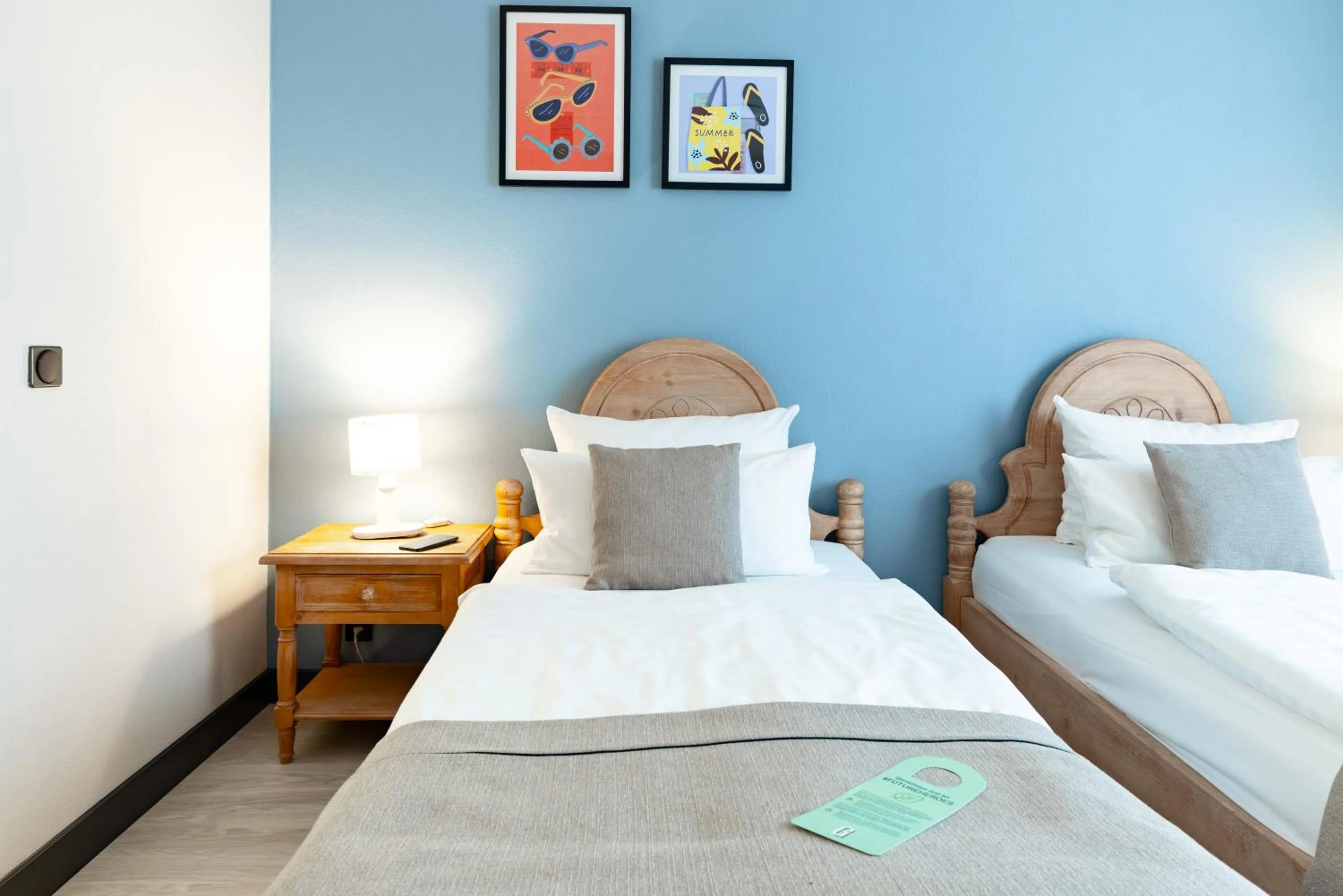 Bed in Garner Hotel Dusseldorf - Main Station by IHG