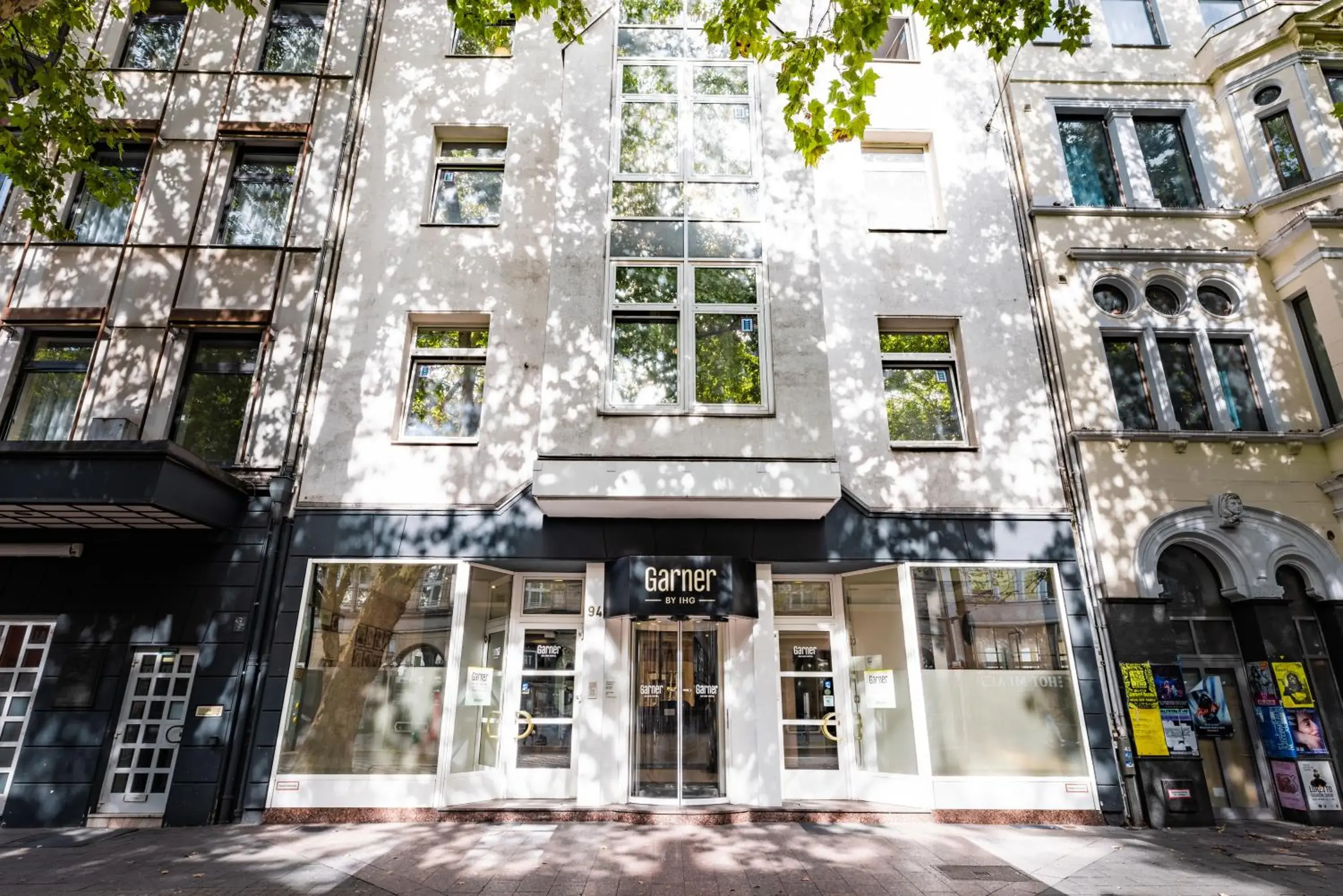 Property building in Garner Hotel Dusseldorf - Main Station by IHG Property building in Garner Hotel Dusseldorf - Main Station by IHG