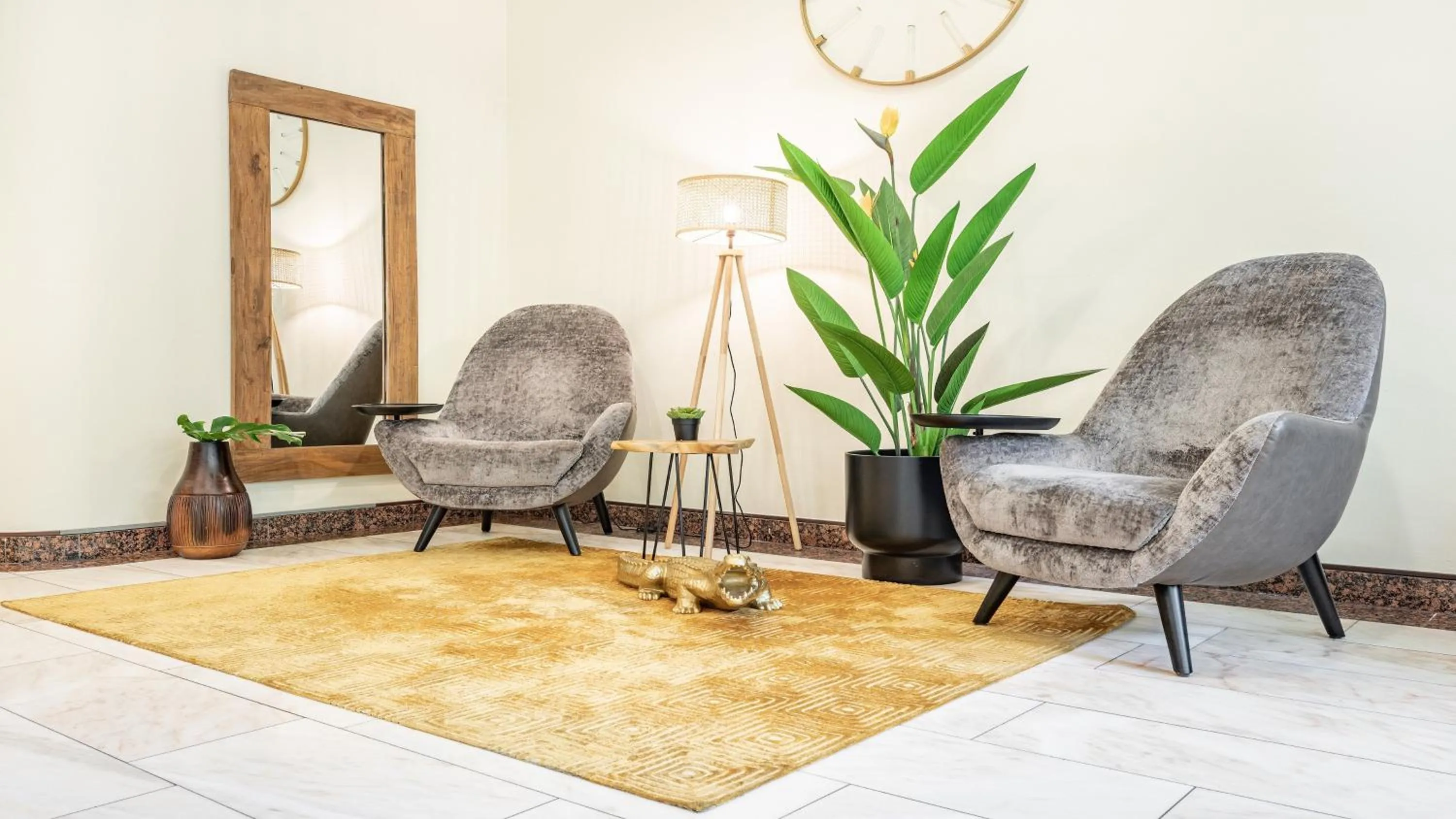 Property building in Garner Hotel Dusseldorf - Main Station by IHG