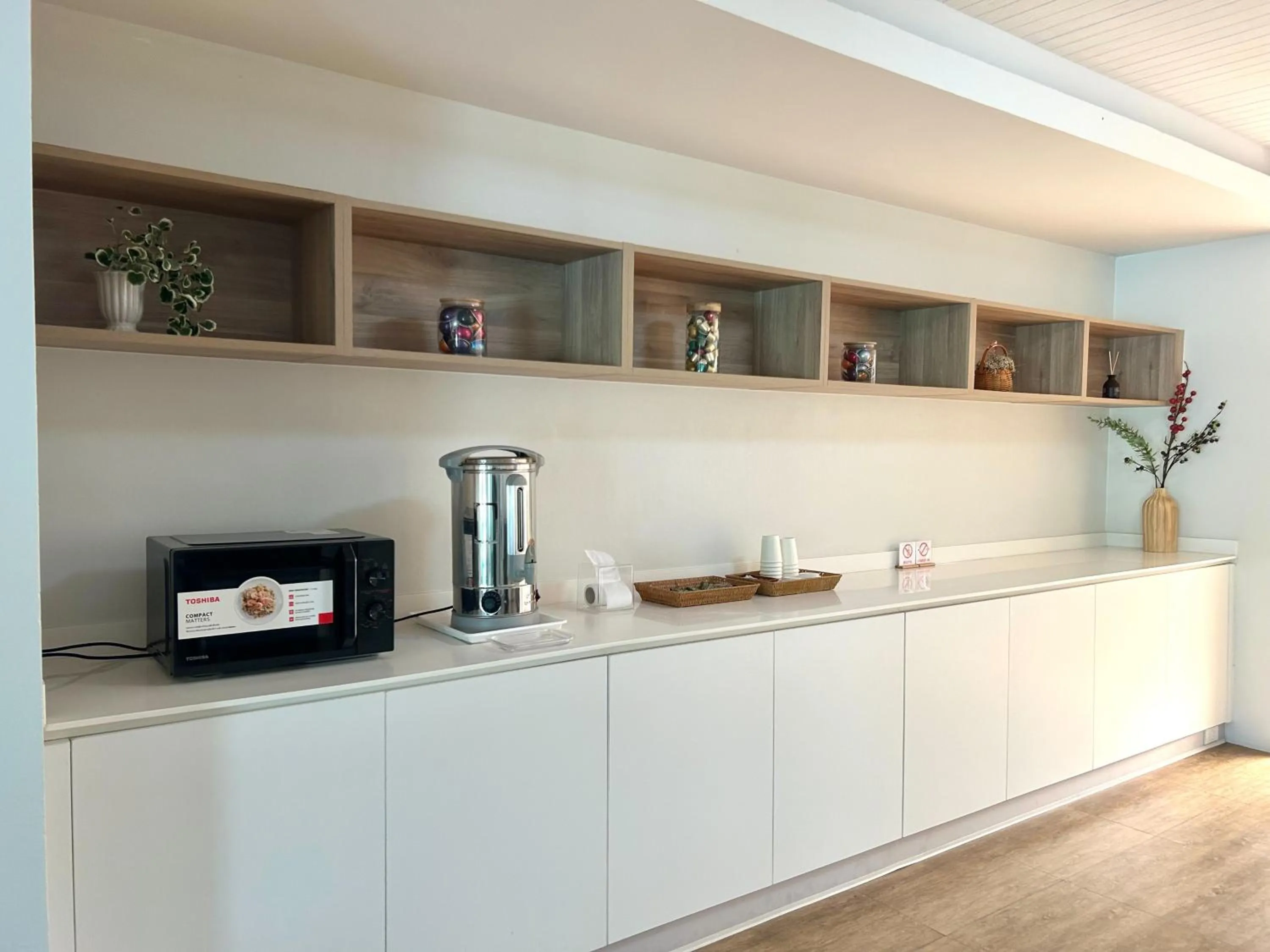 Coffee/tea facilities in DD Boutique Resort