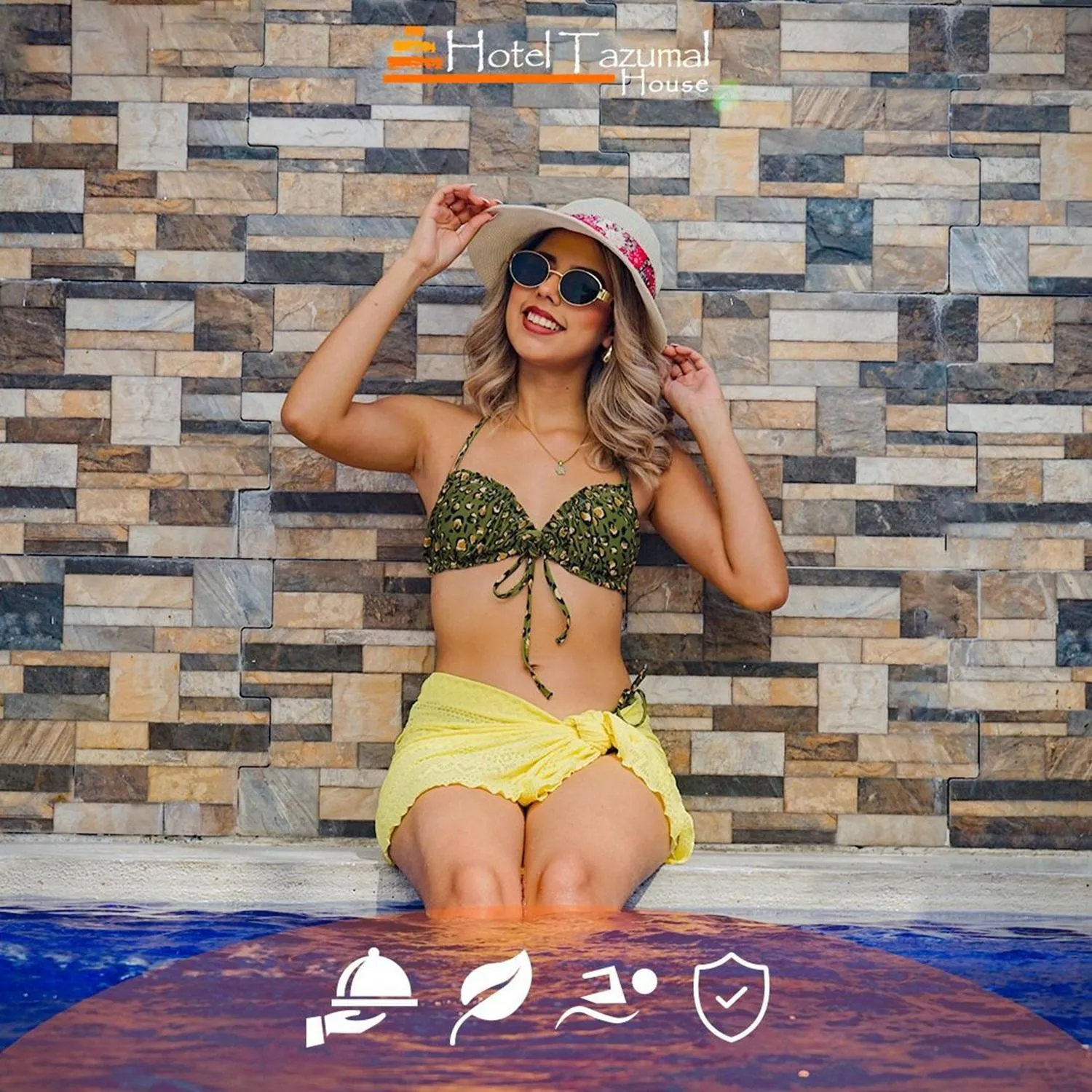 Pool view in Hotel Tazumal House