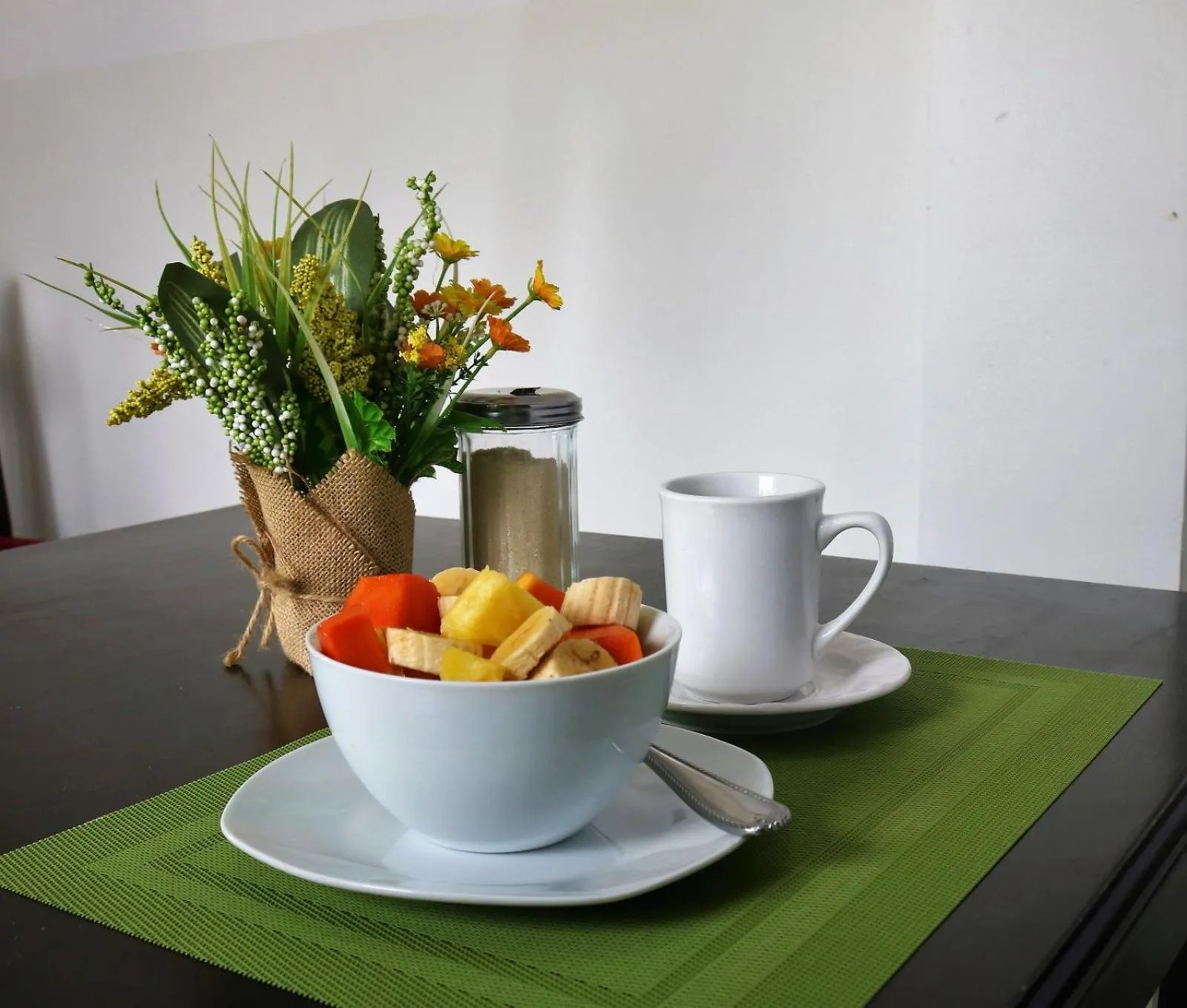 Food and drinks in Hotel Tazumal House