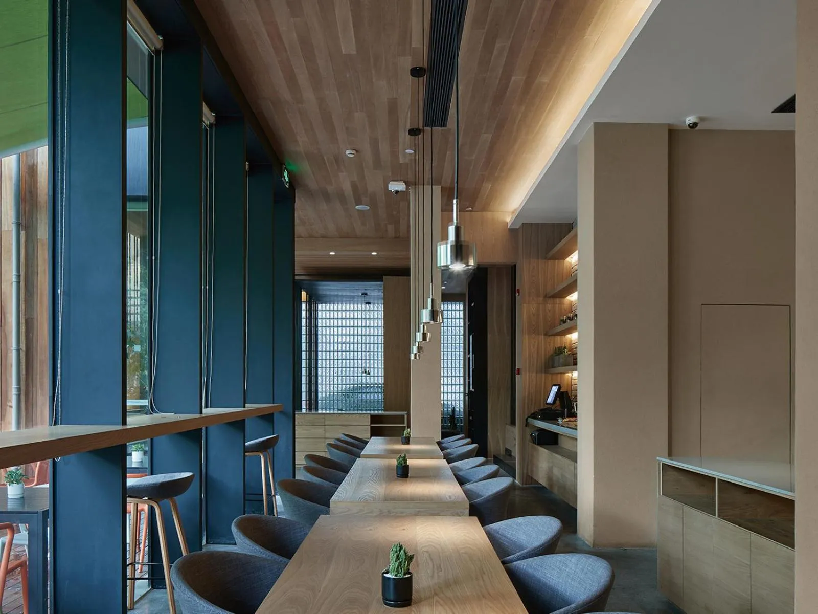 Restaurant/places to eat in EBO Hotel Hangzhou Wulin - 5 mins drive to the West Lake