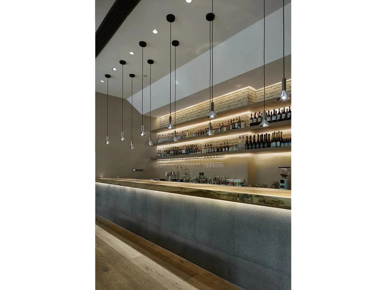 Restaurant/places to eat in EBO Hotel Hangzhou Wulin - 5 mins drive to the West Lake