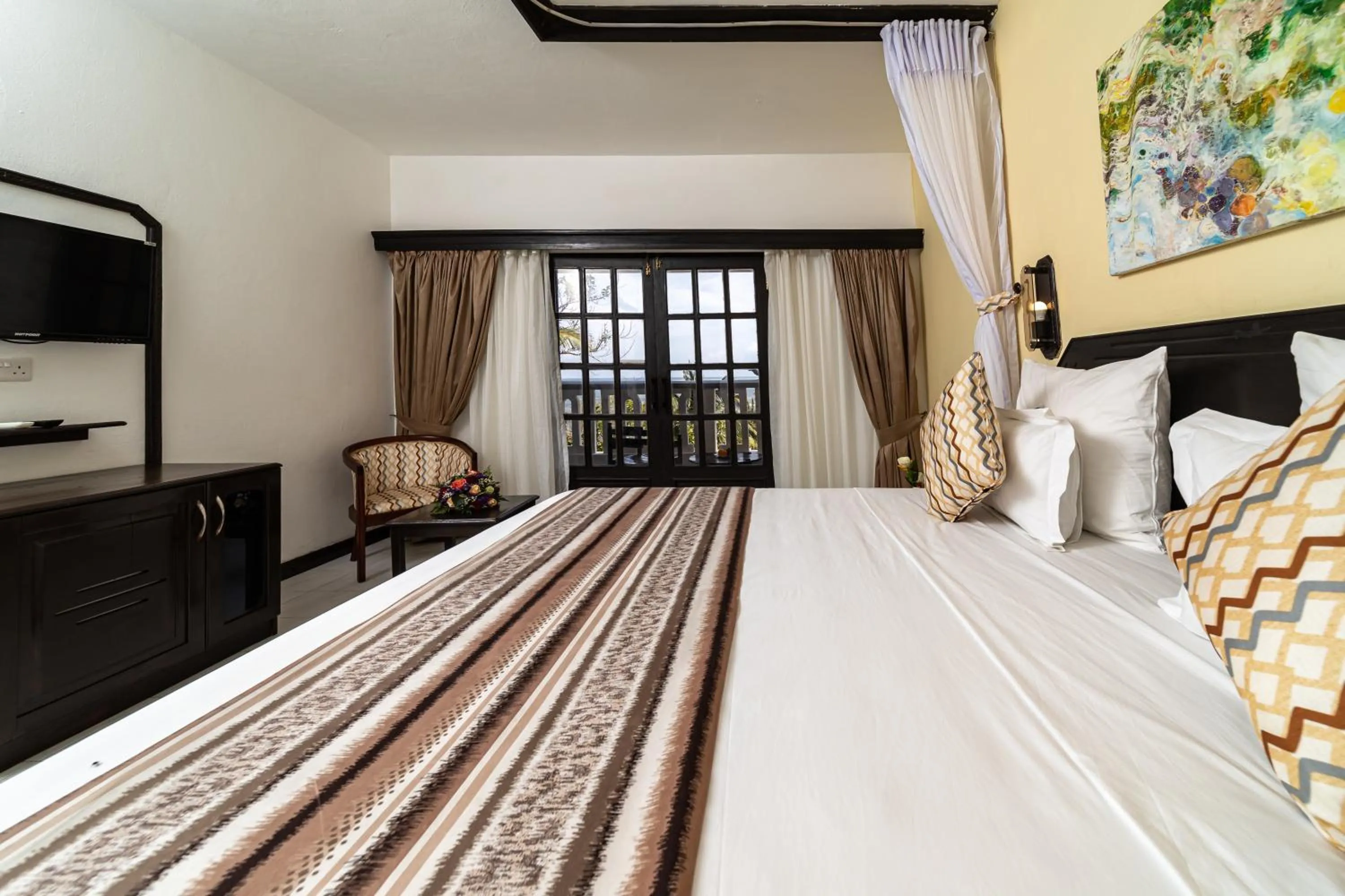 Bed in PrideInn Flamingo Beach Resort & Spa Mombasa