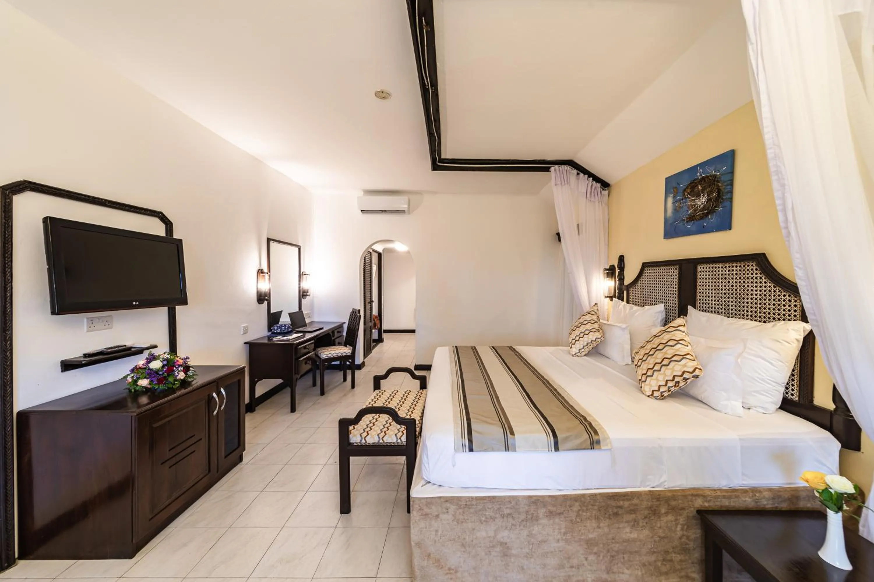 Bed in PrideInn Flamingo Beach Resort & Spa Mombasa