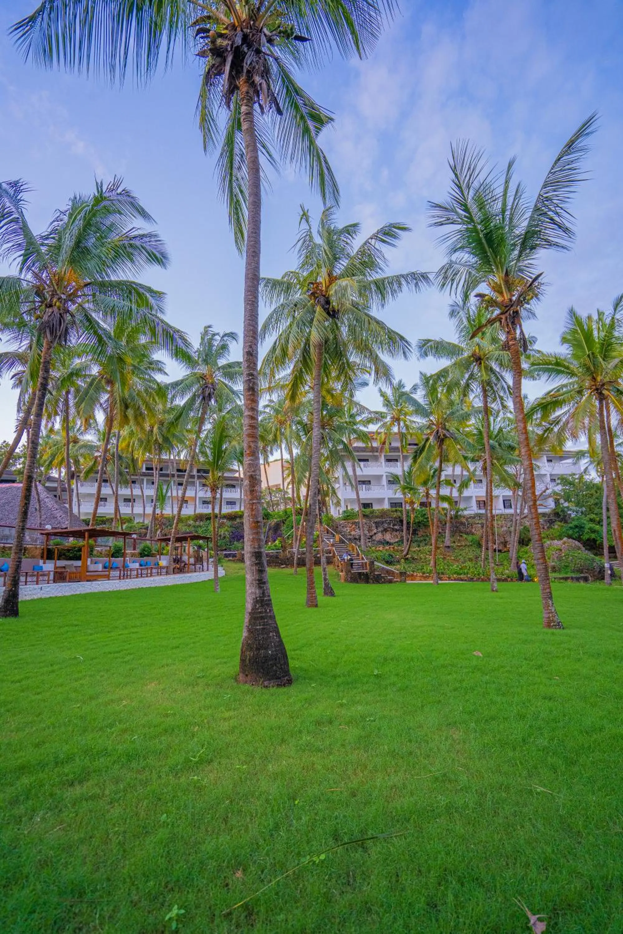 Day in PrideInn Flamingo Beach Resort & Spa Mombasa