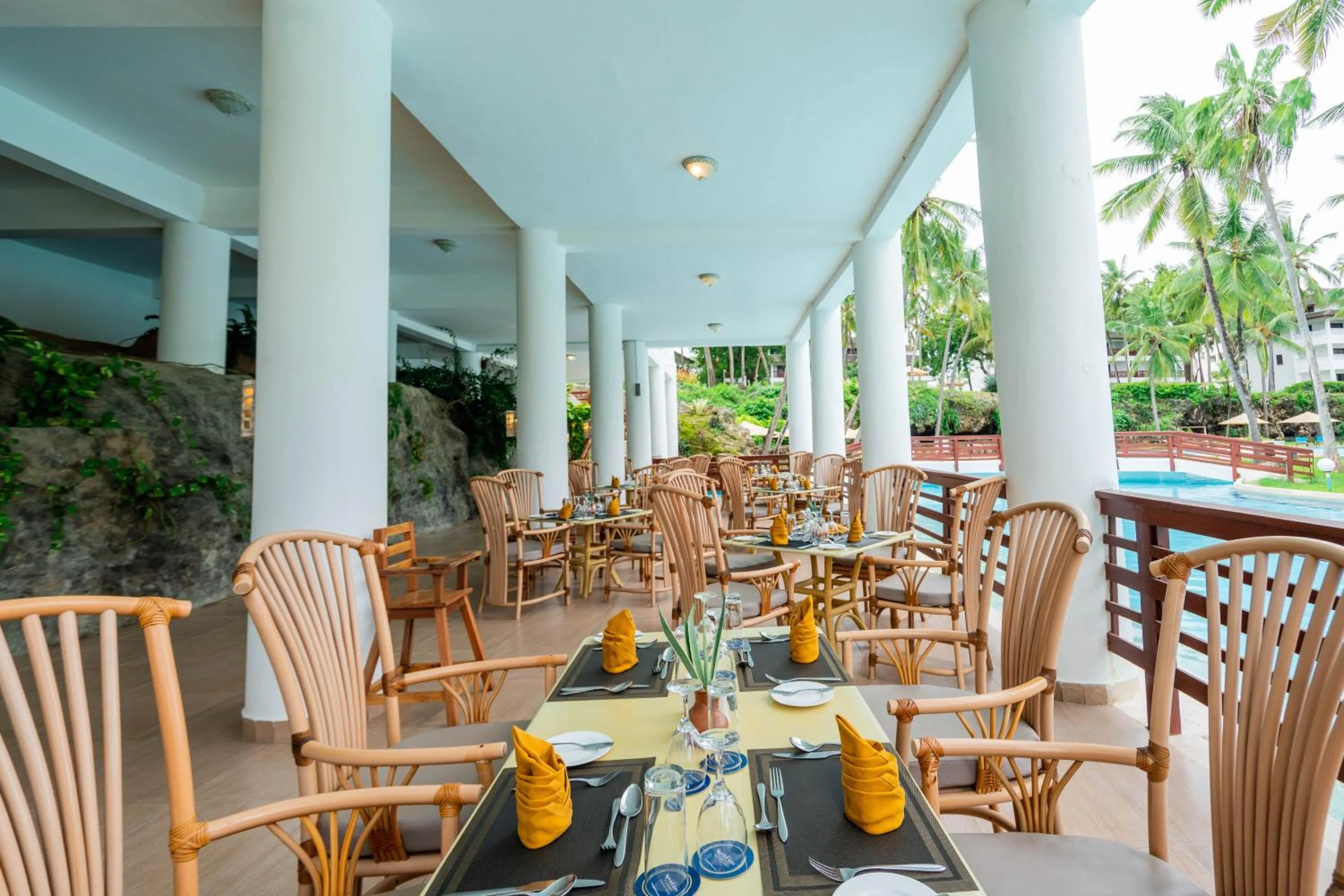 Restaurant/places to eat in PrideInn Flamingo Beach Resort & Spa Mombasa