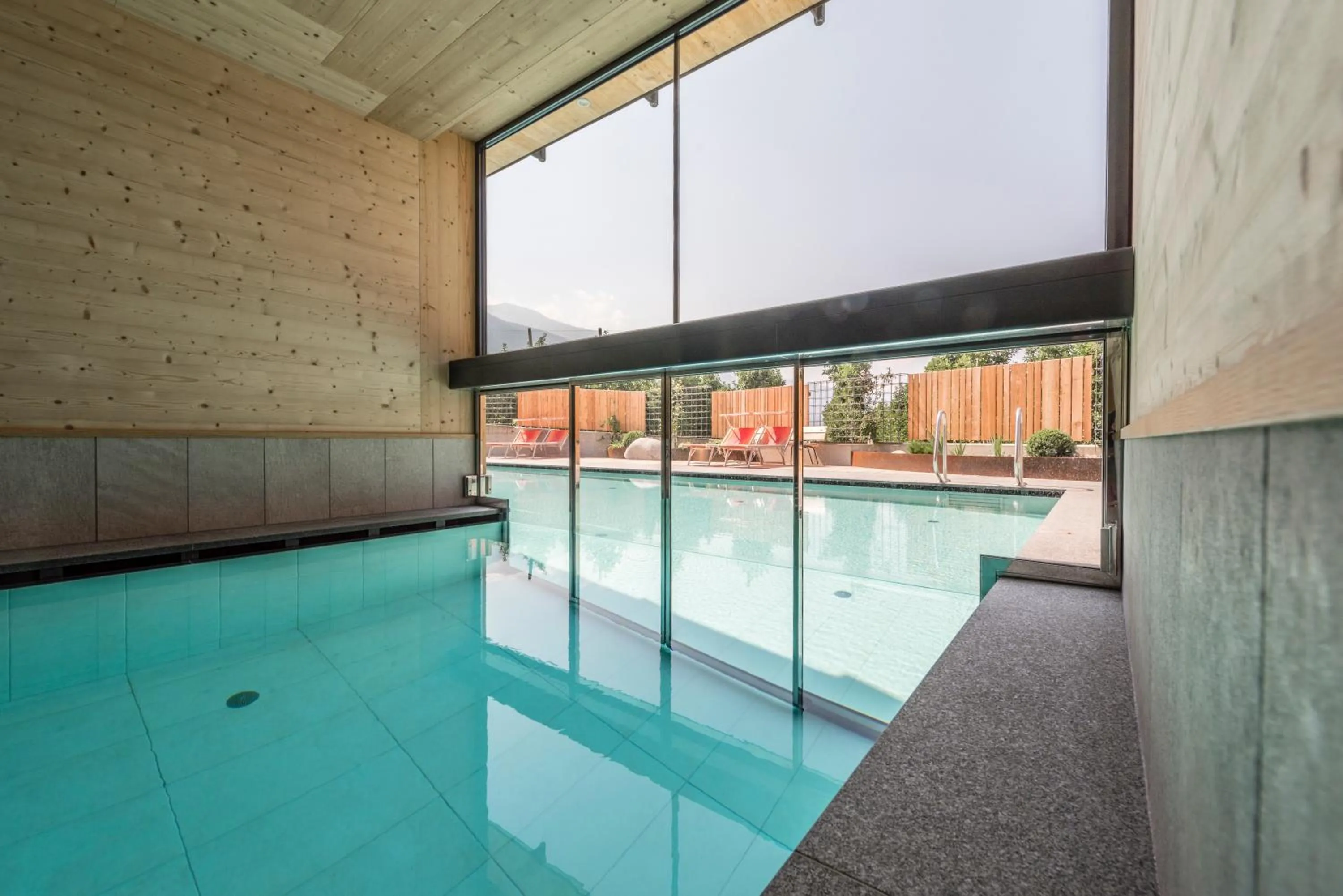 Swimming pool in Hotel Jonathan