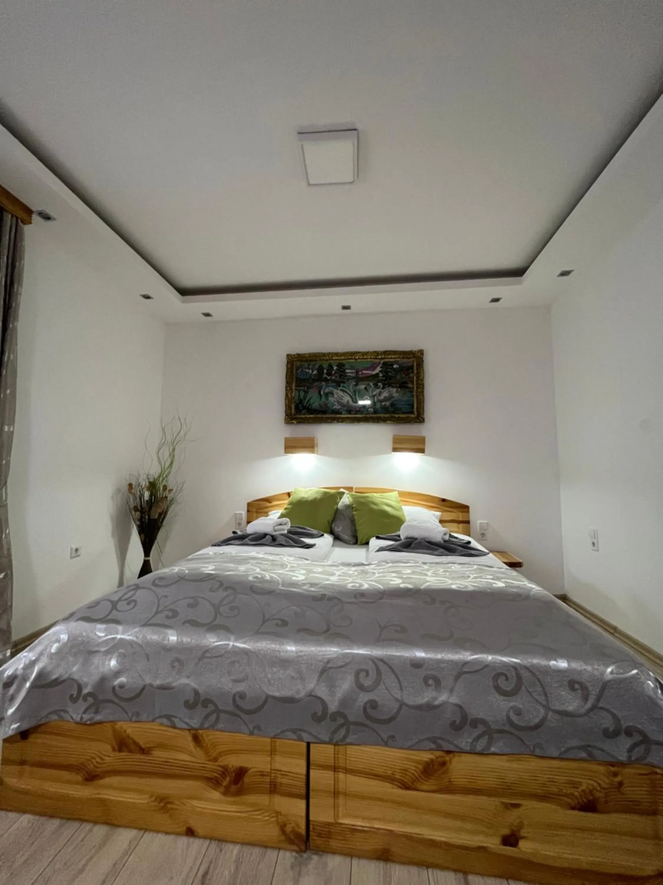 Bed in Rustic Inn River