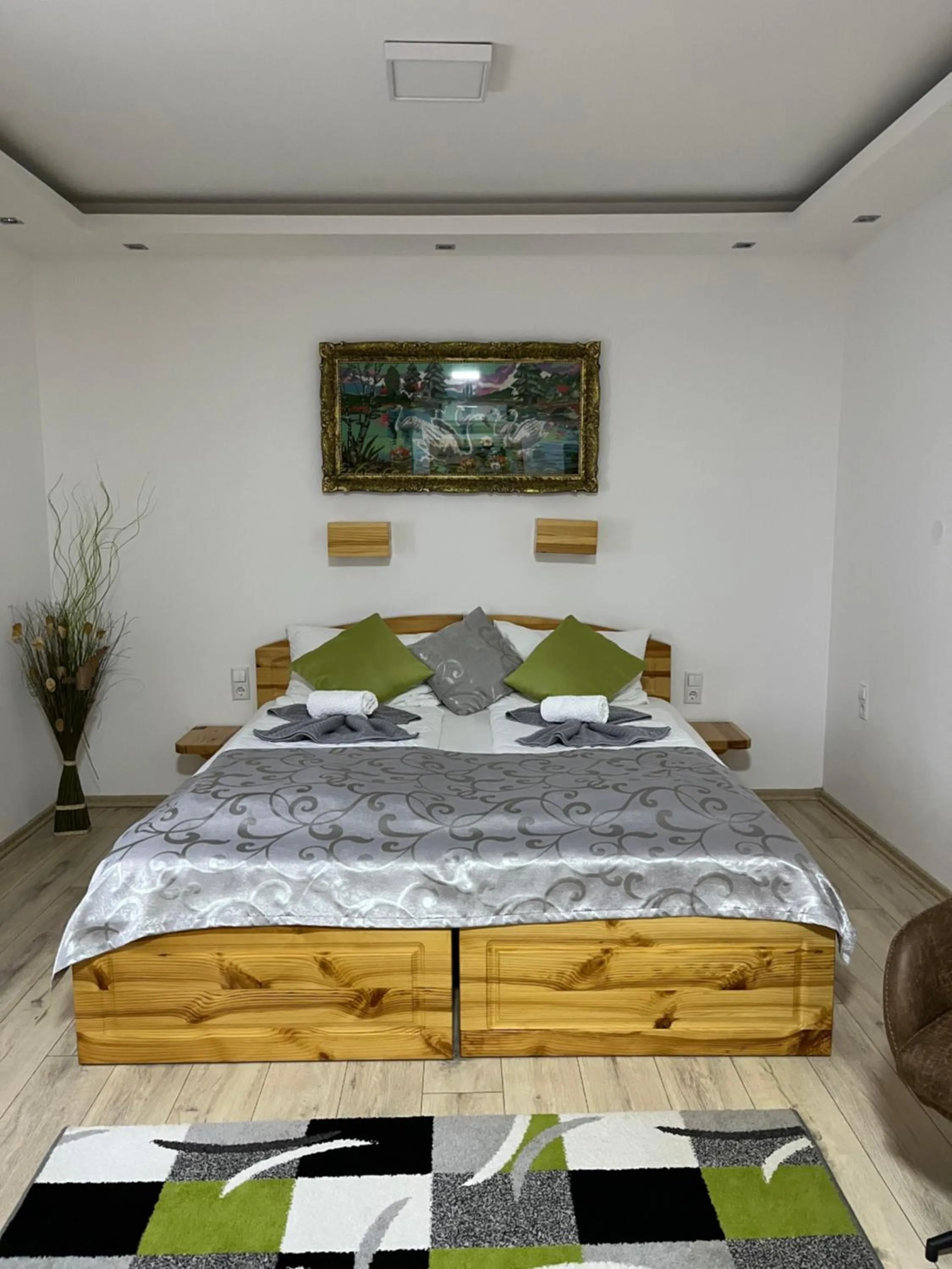 Bed in Rustic Inn River