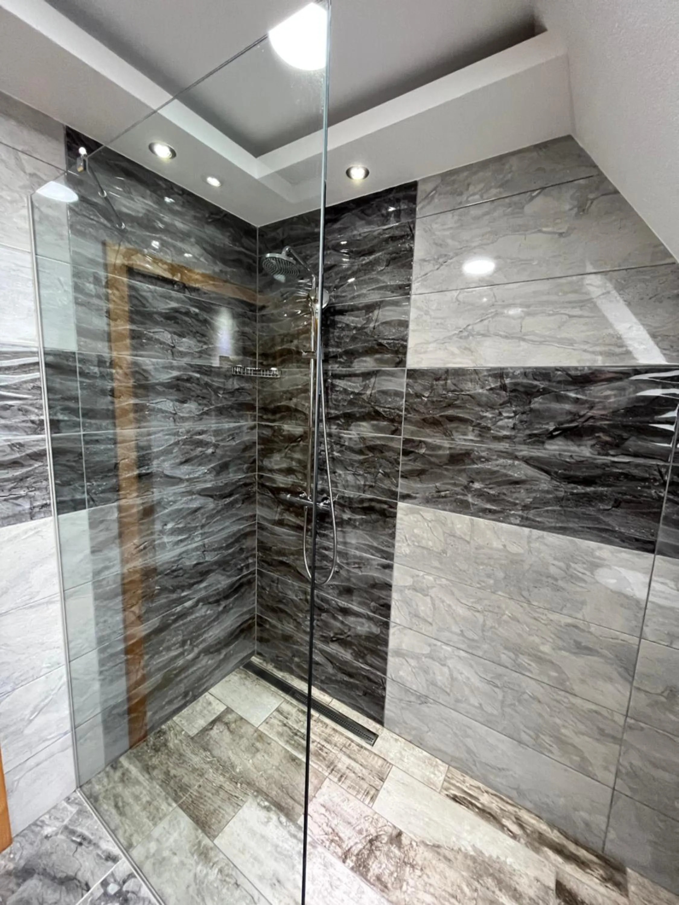 Shower in Rustic Inn River