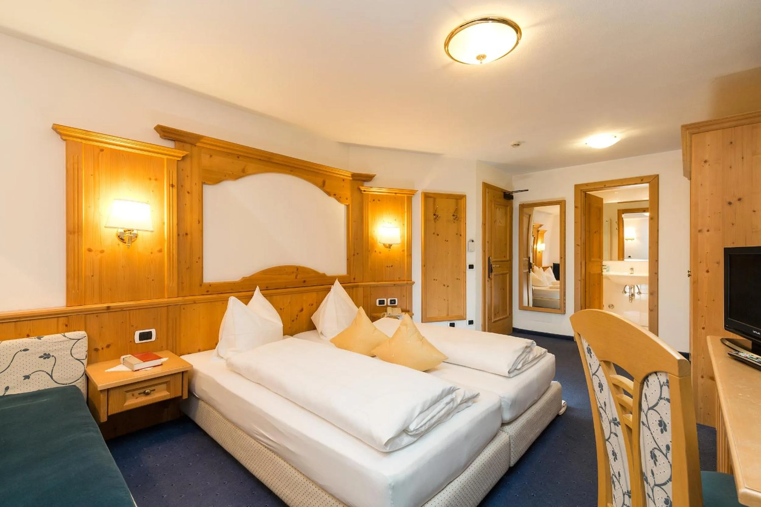 Bed in Hotel Bel Sit