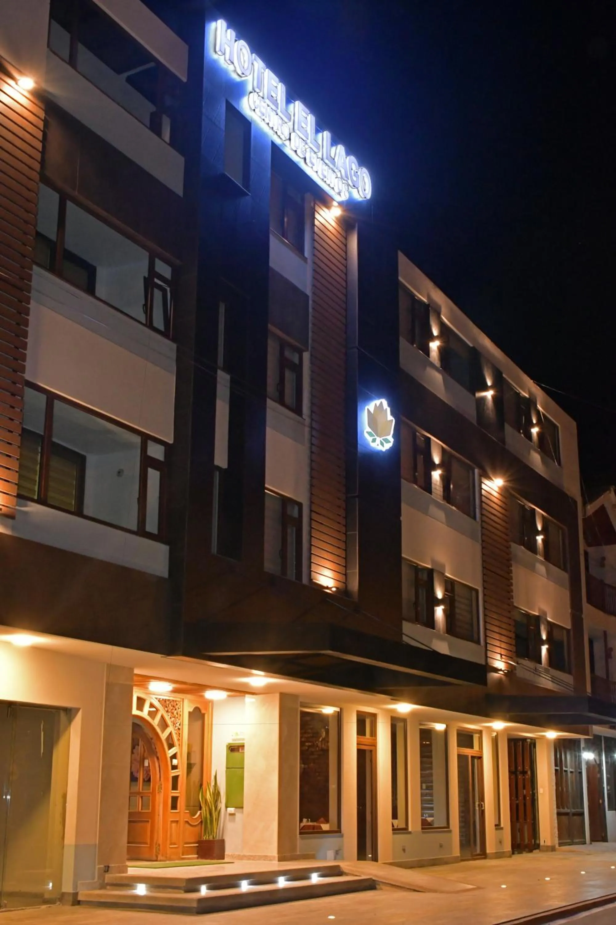Hotel El Lago