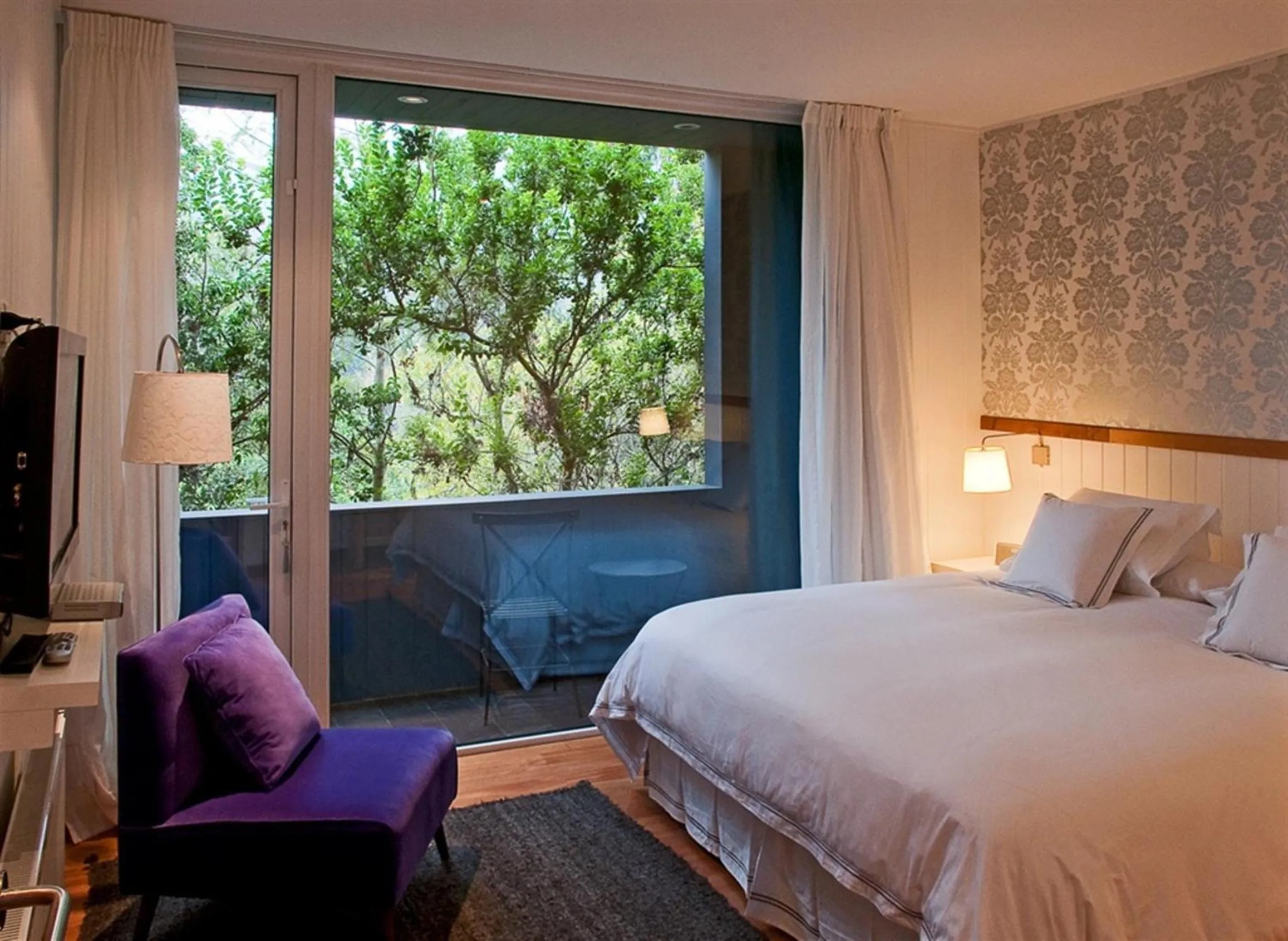 Bedroom, Bed in Hotel Casa Zapallar