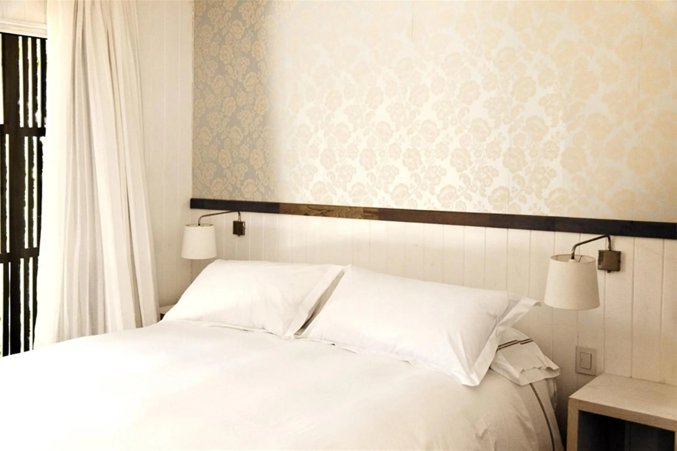 Bedroom, Bed in Hotel Casa Zapallar