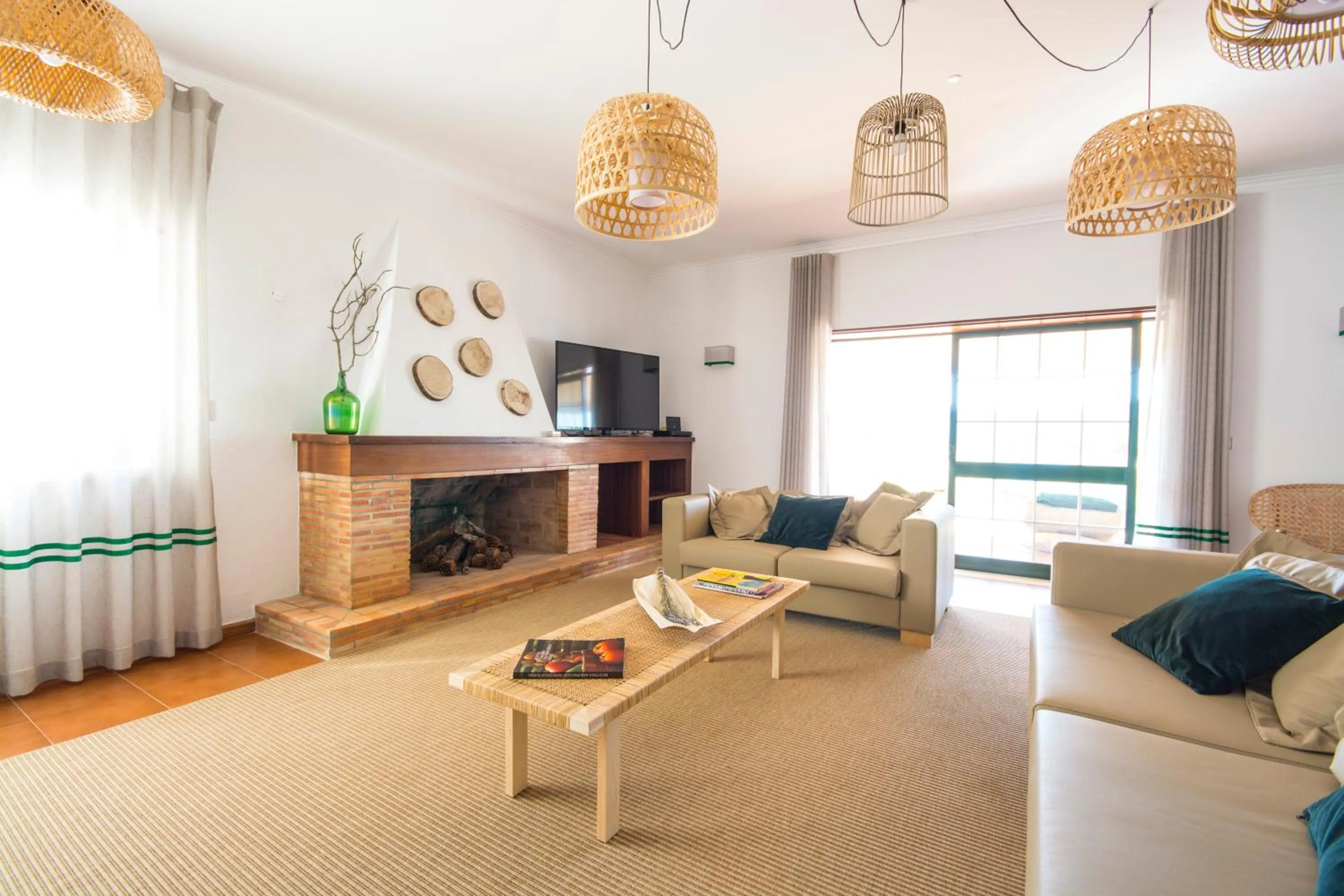 Communal lounge/ TV room in Villa Nova Nautic & Nature