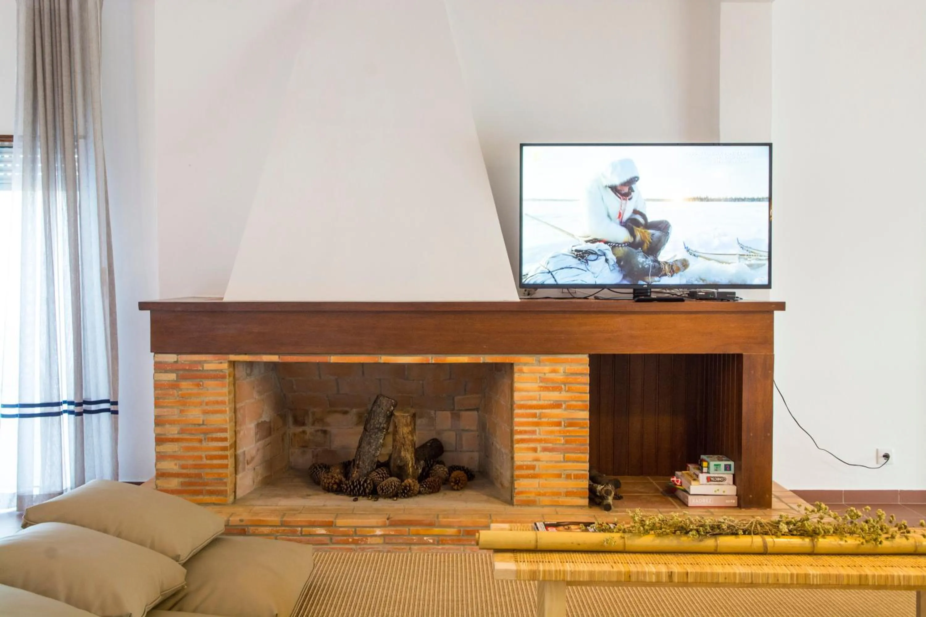 Communal lounge/ TV room in Villa Nova Nautic & Nature