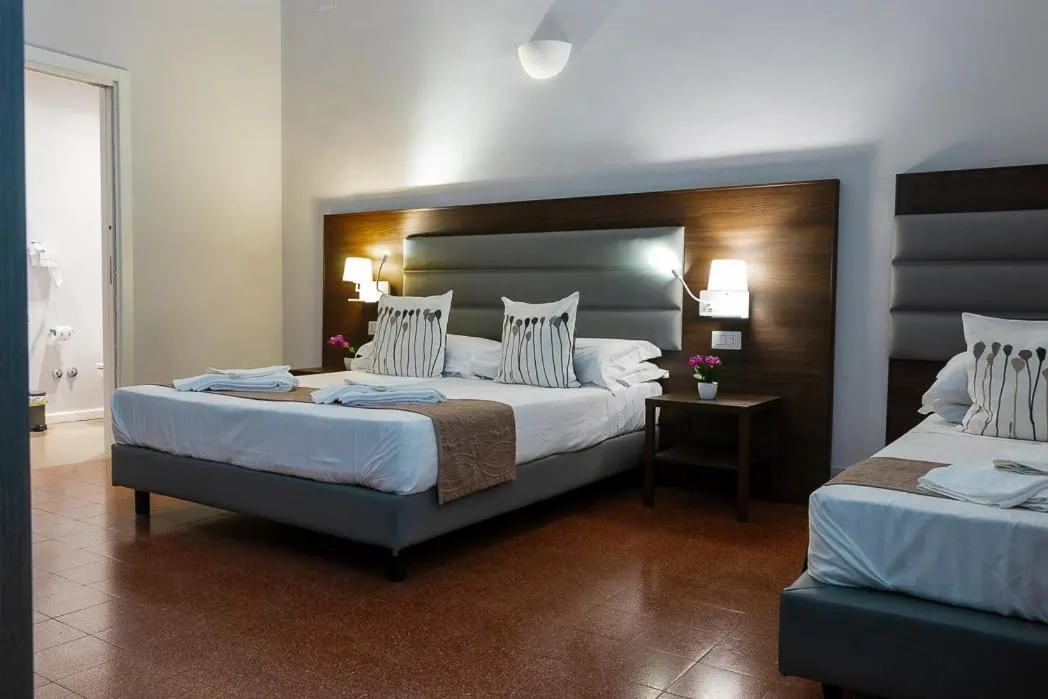 Bed in Re Vittorio De Luxe