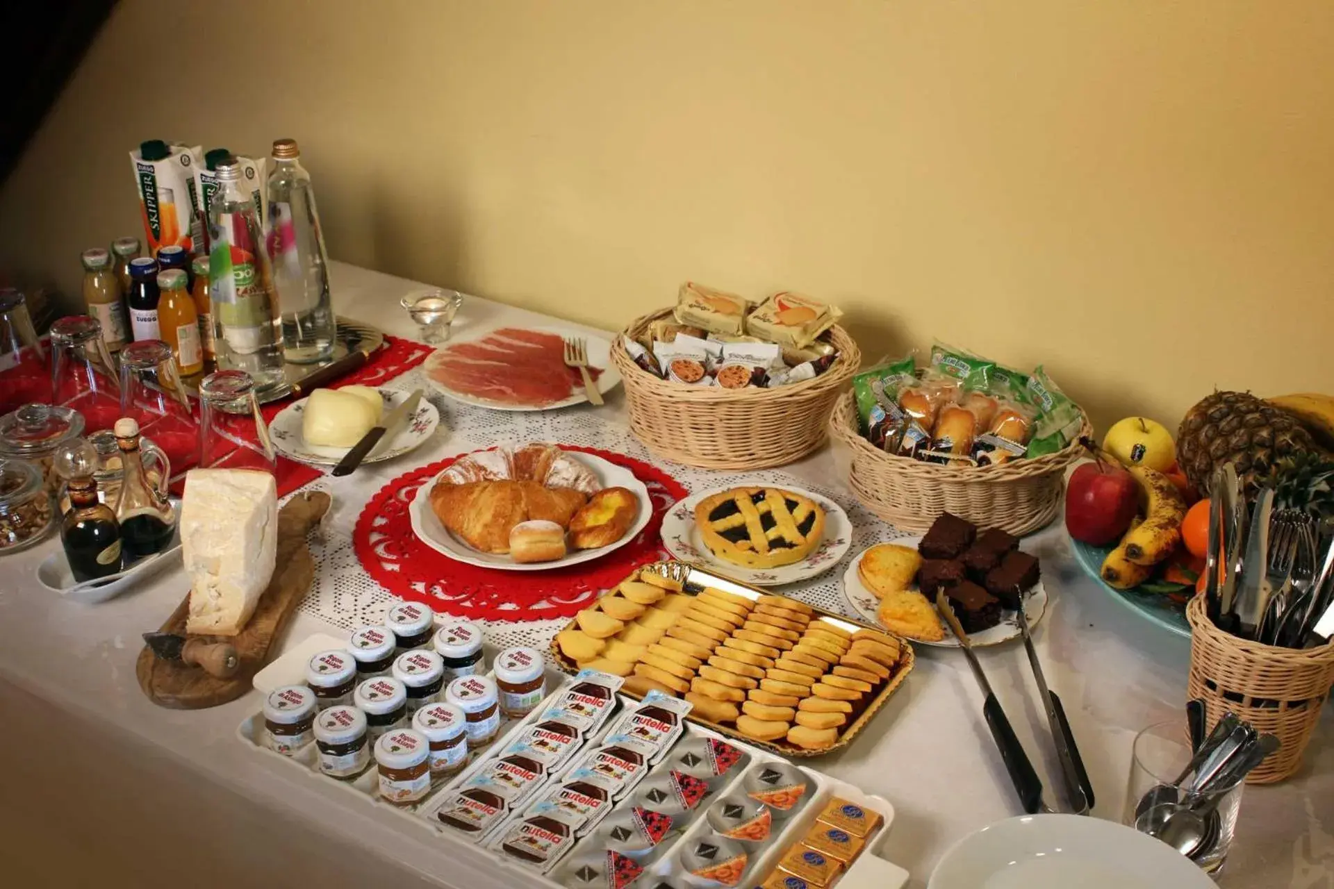 Breakfast in Re Vittorio De Luxe Breakfast in Re Vittorio De Luxe