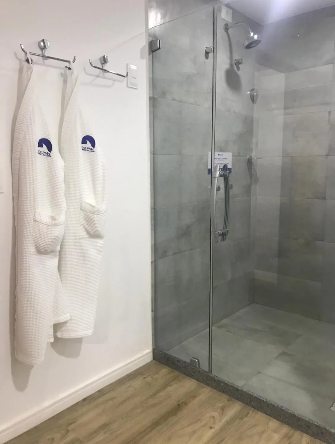 Bathroom in Dolphin Hotel