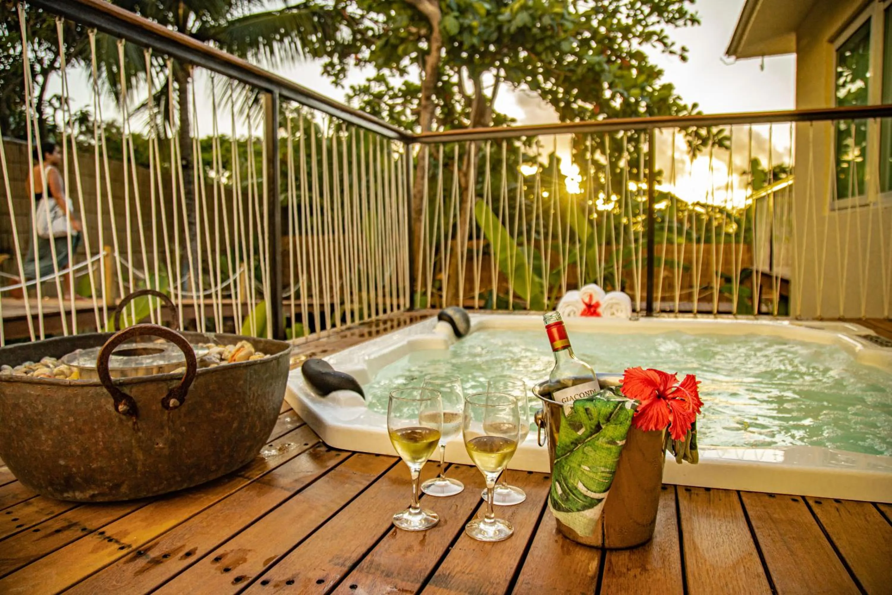 Hot Tub in Dolphin Hotel