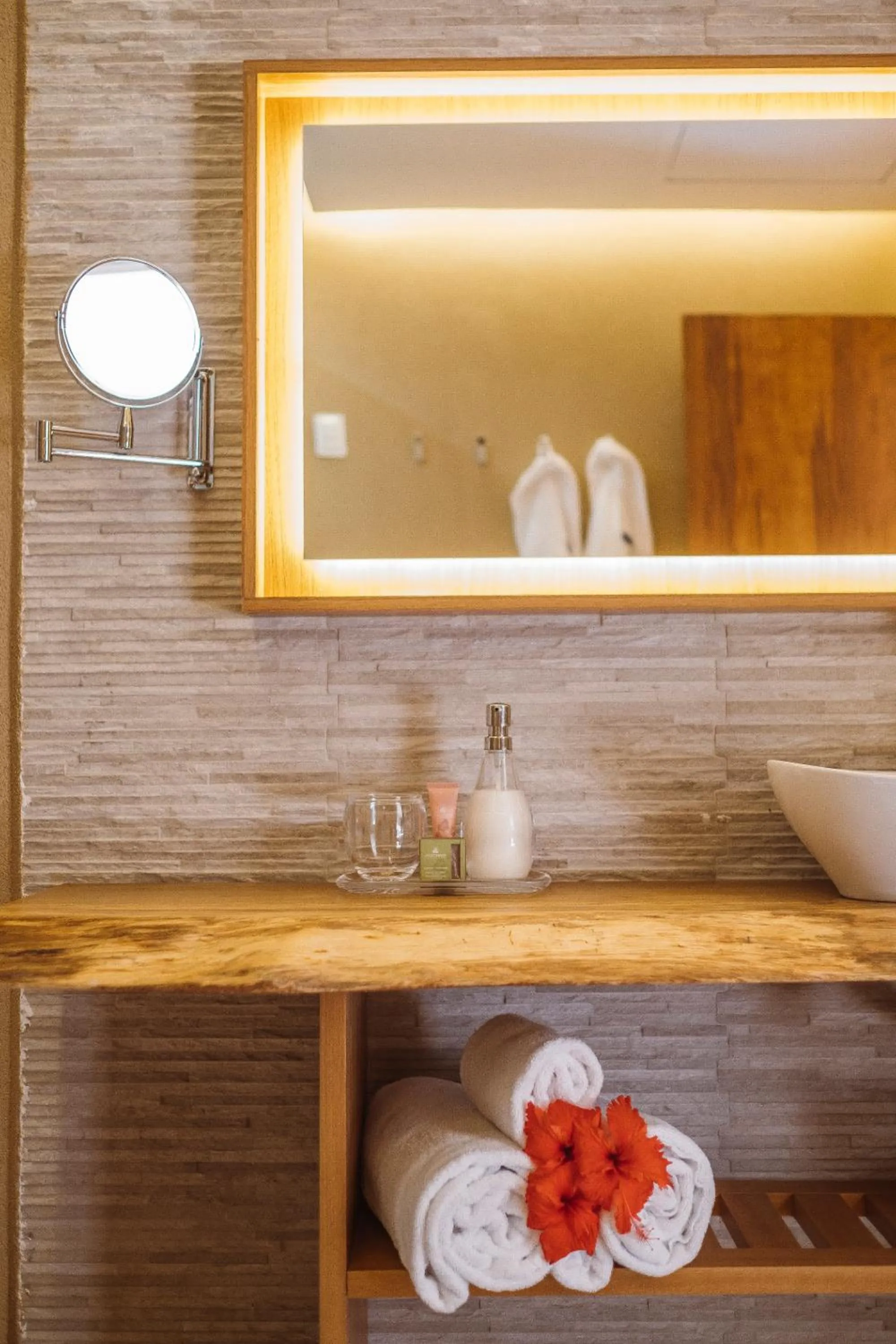 Bathroom in Dolphin Hotel