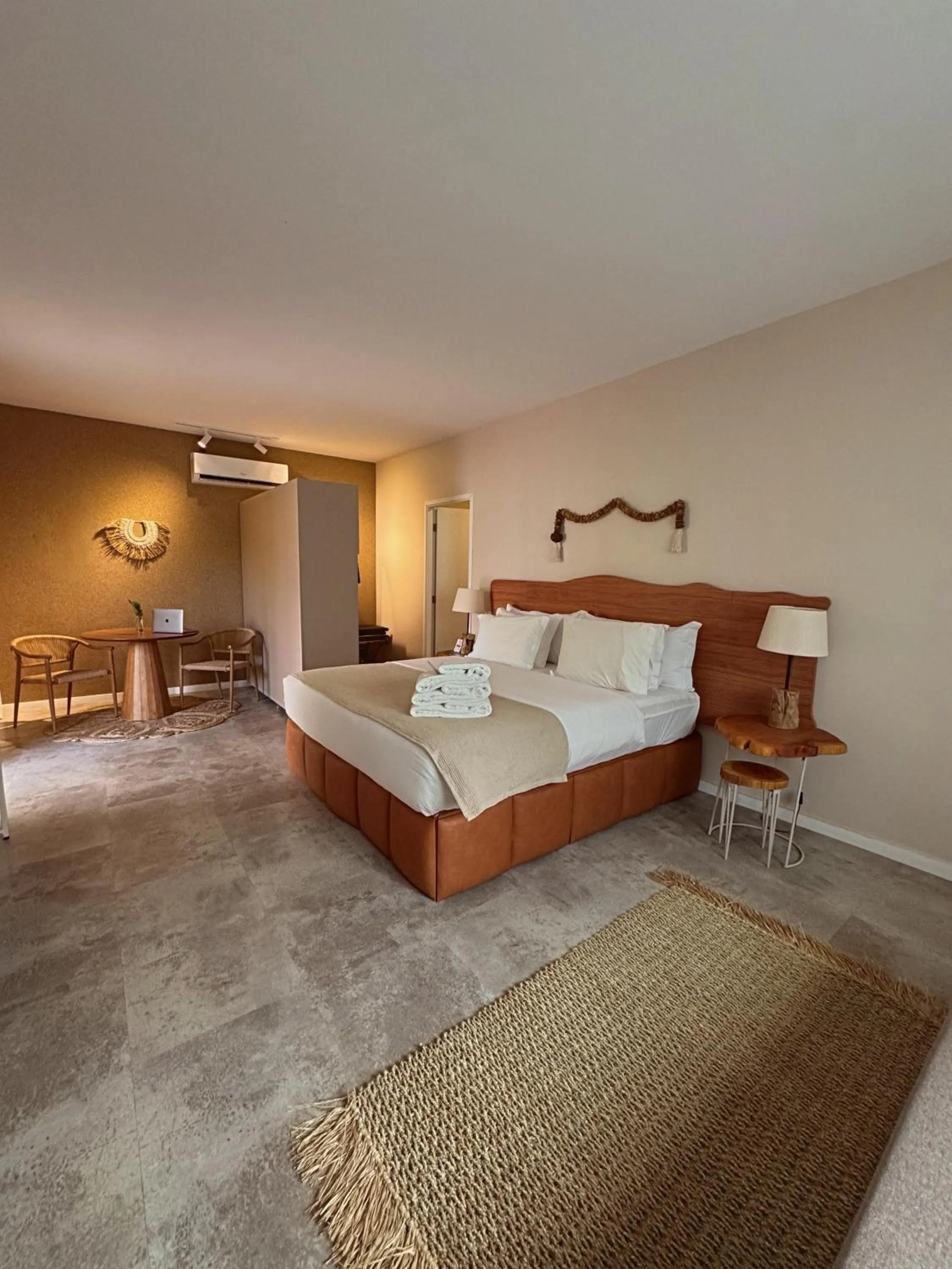 Photo of the whole room, Bed in Dolphin Hotel