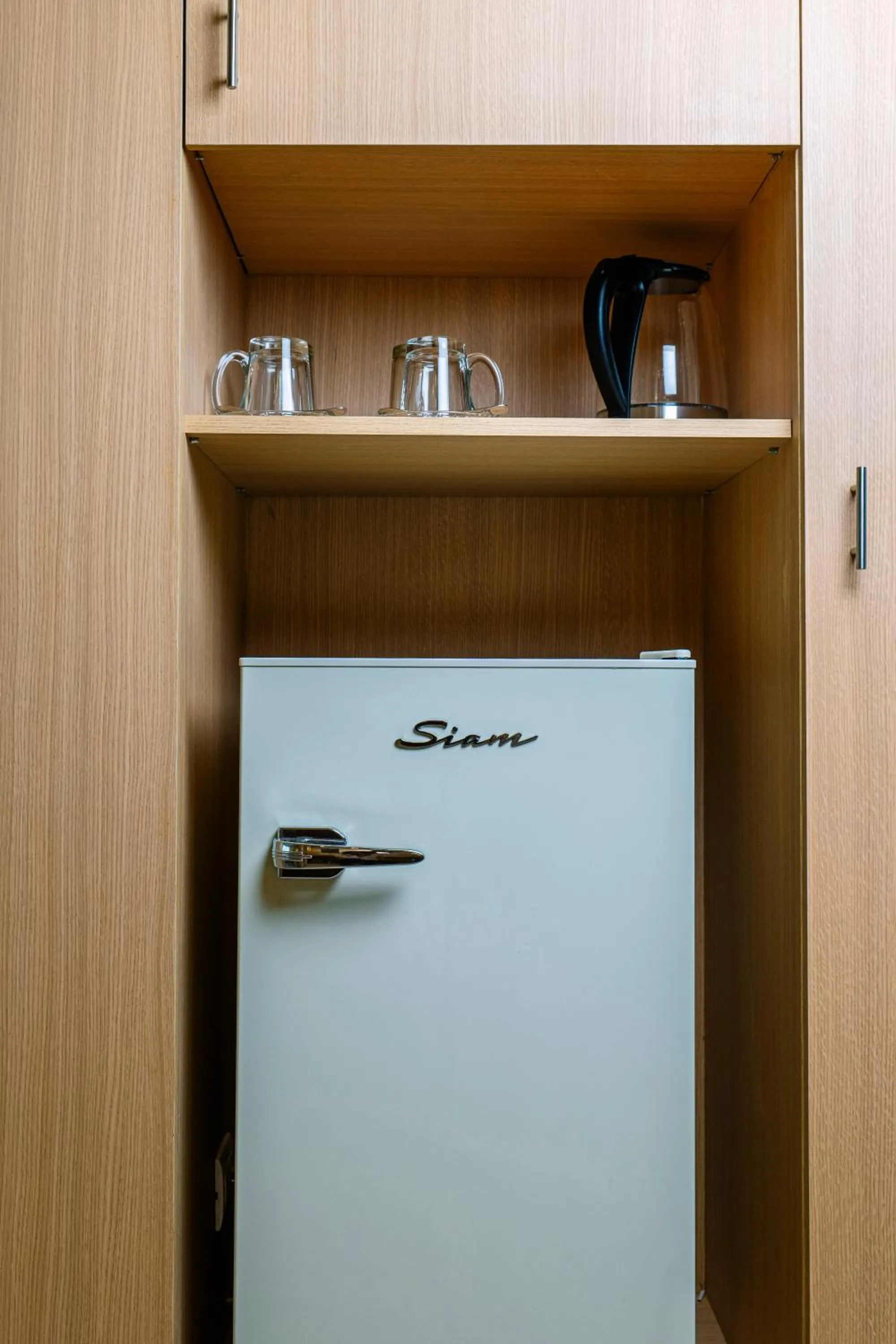 minibar in Plaza Paradiso Petit Hotel