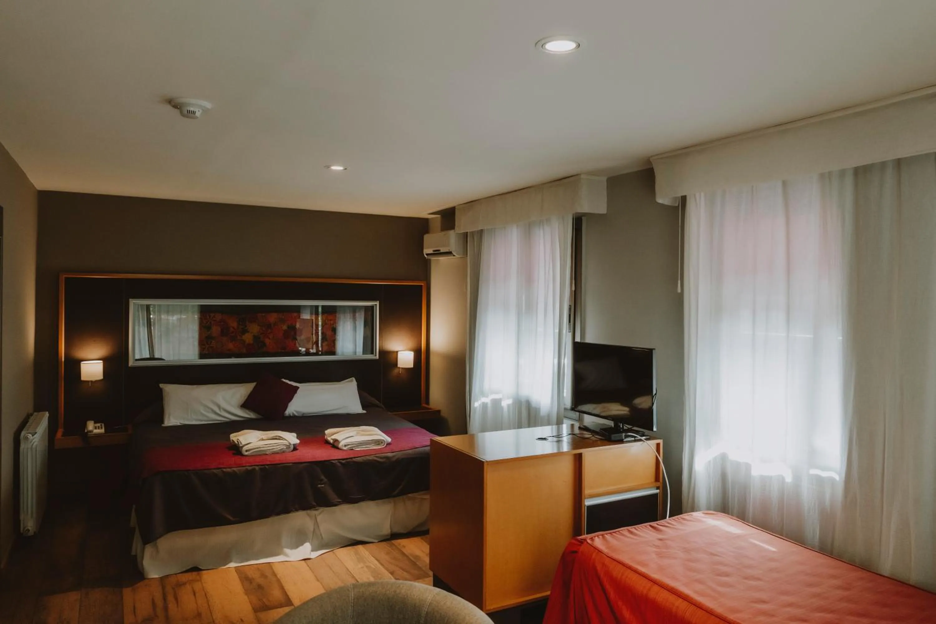 Bedroom, Bed in Plaza Paradiso Petit Hotel