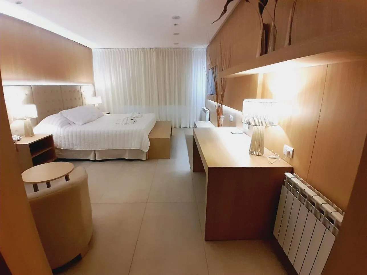 Photo of the whole room, Bed in Plaza Paradiso Petit Hotel