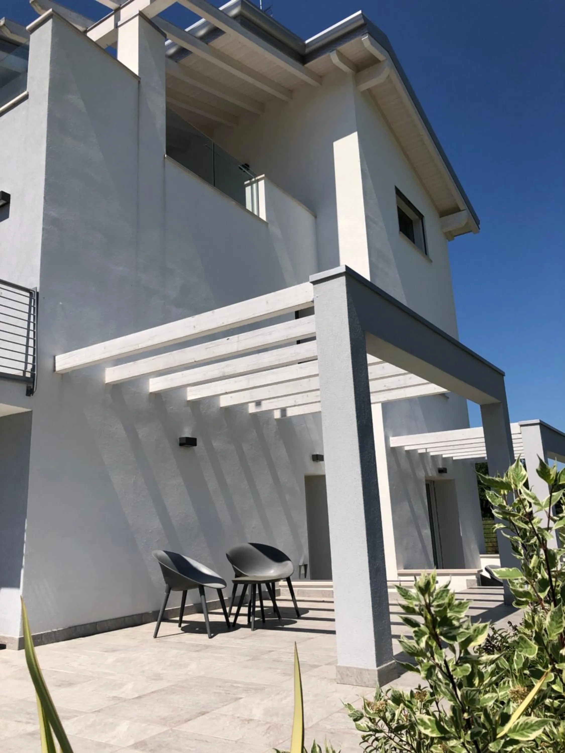 Balcony/Terrace in B&B Alma Garda Lake