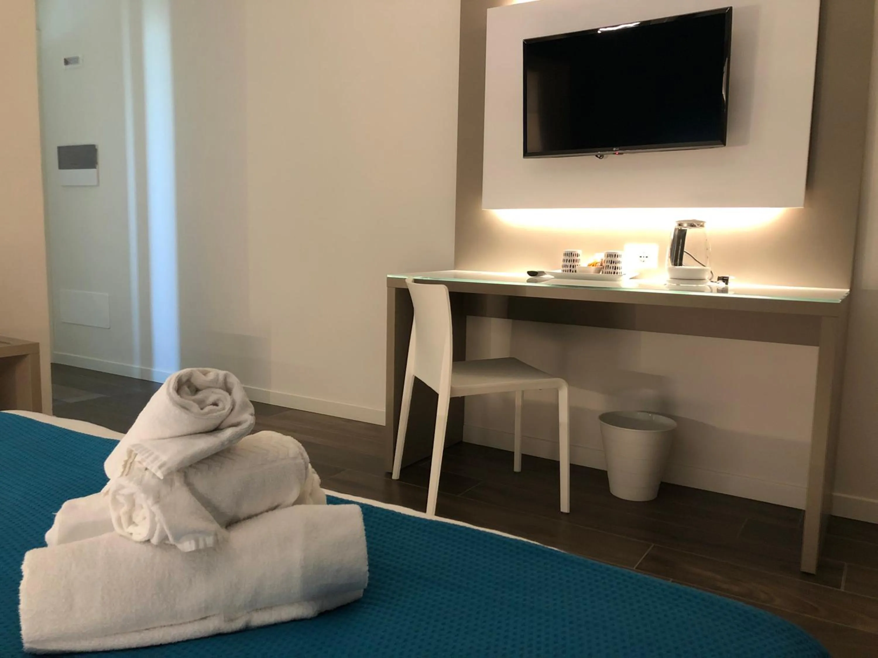 TV and multimedia in B&B Alma Garda Lake