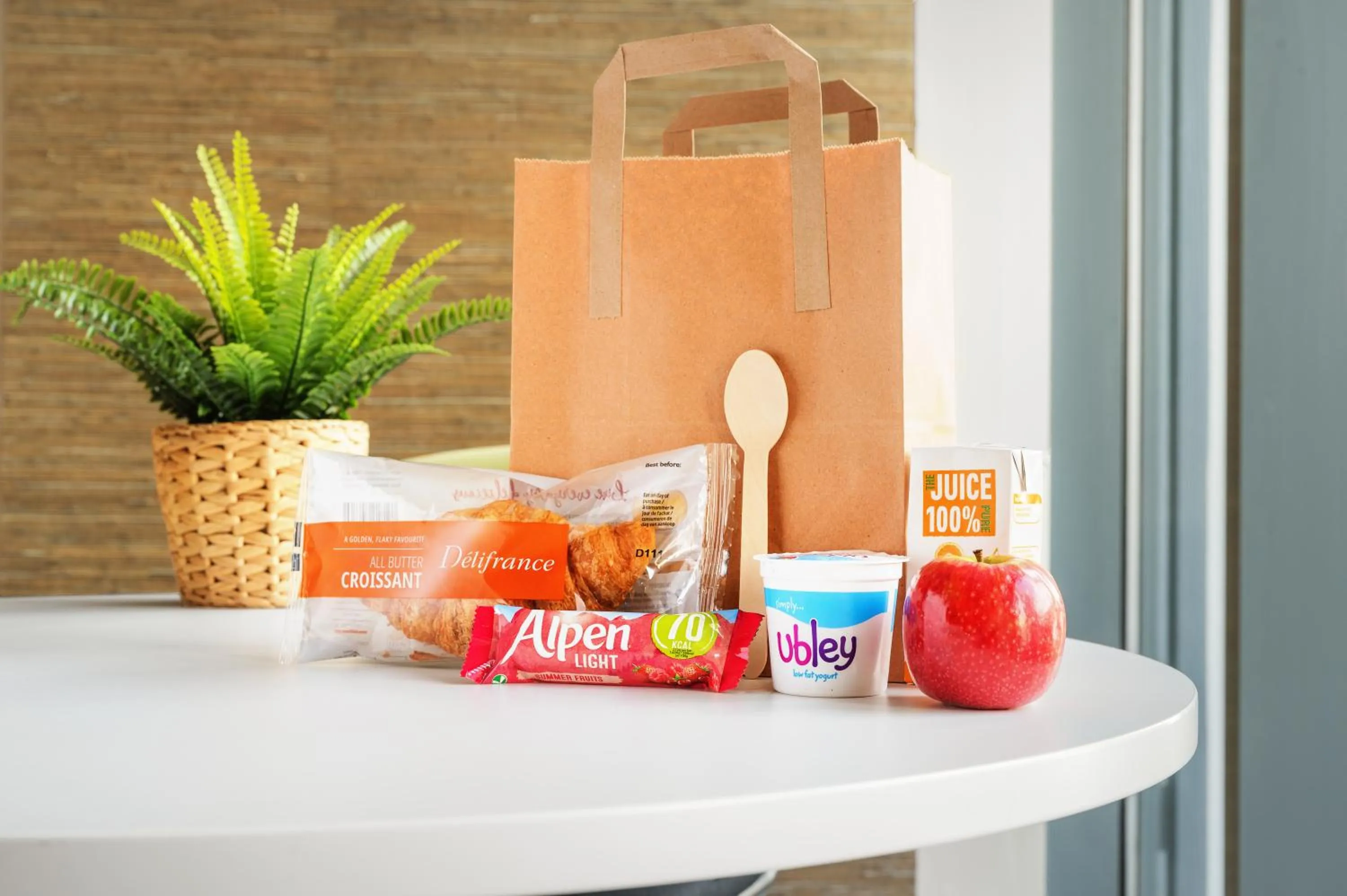 Breakfast in Rooms Inn