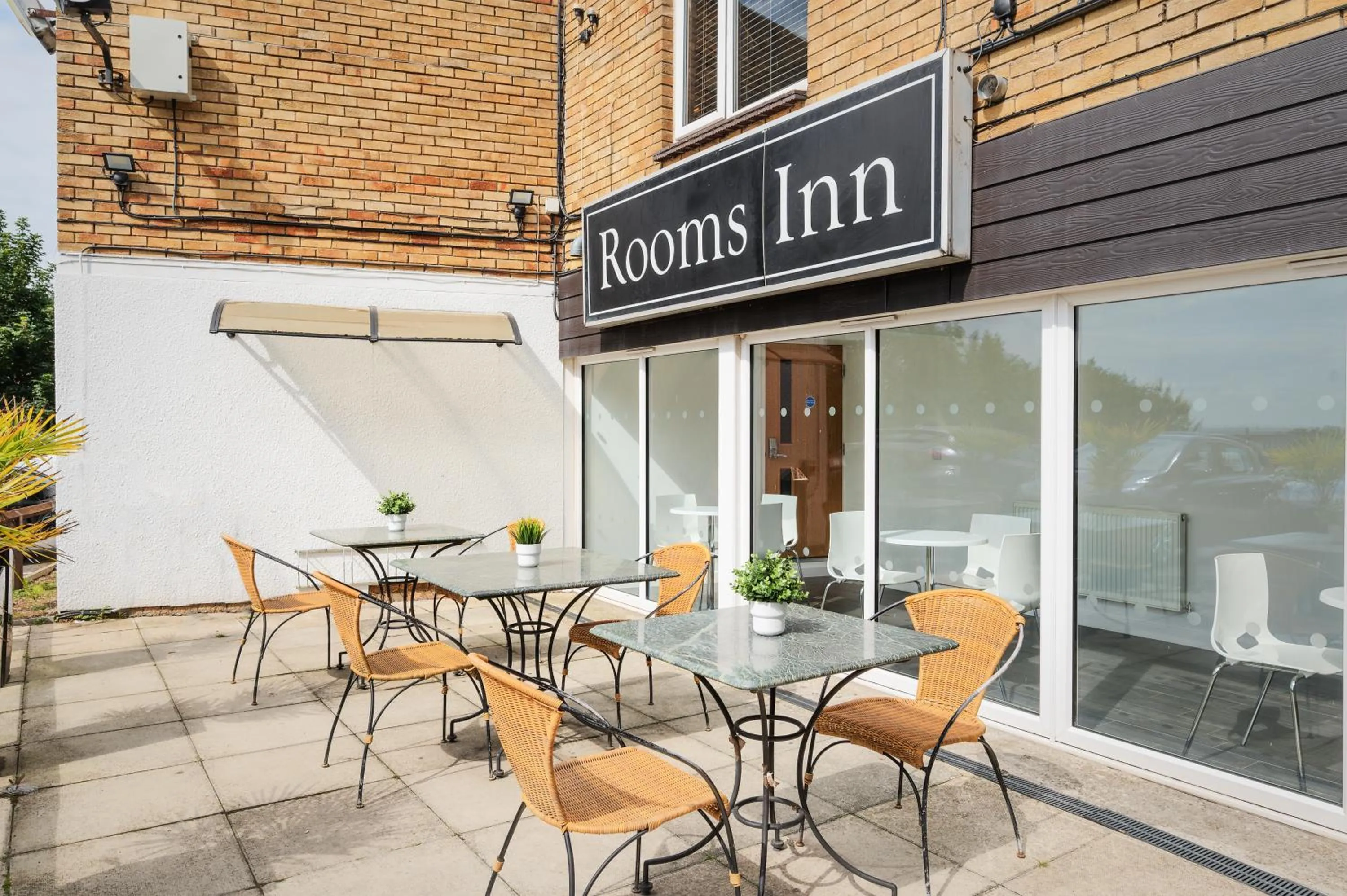 Property building in Rooms Inn